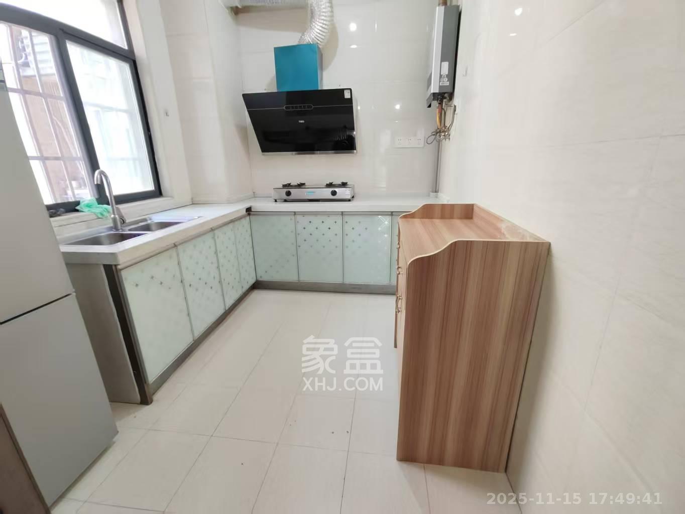 天骄福邸 2室2厅1卫 2100.0元/月 天骄福邸 2室2厅1卫 2100.0元/月室内图