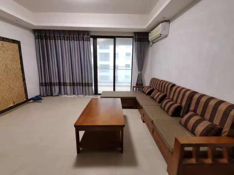 专家公寓  3室2厅1卫    2200.0元/月