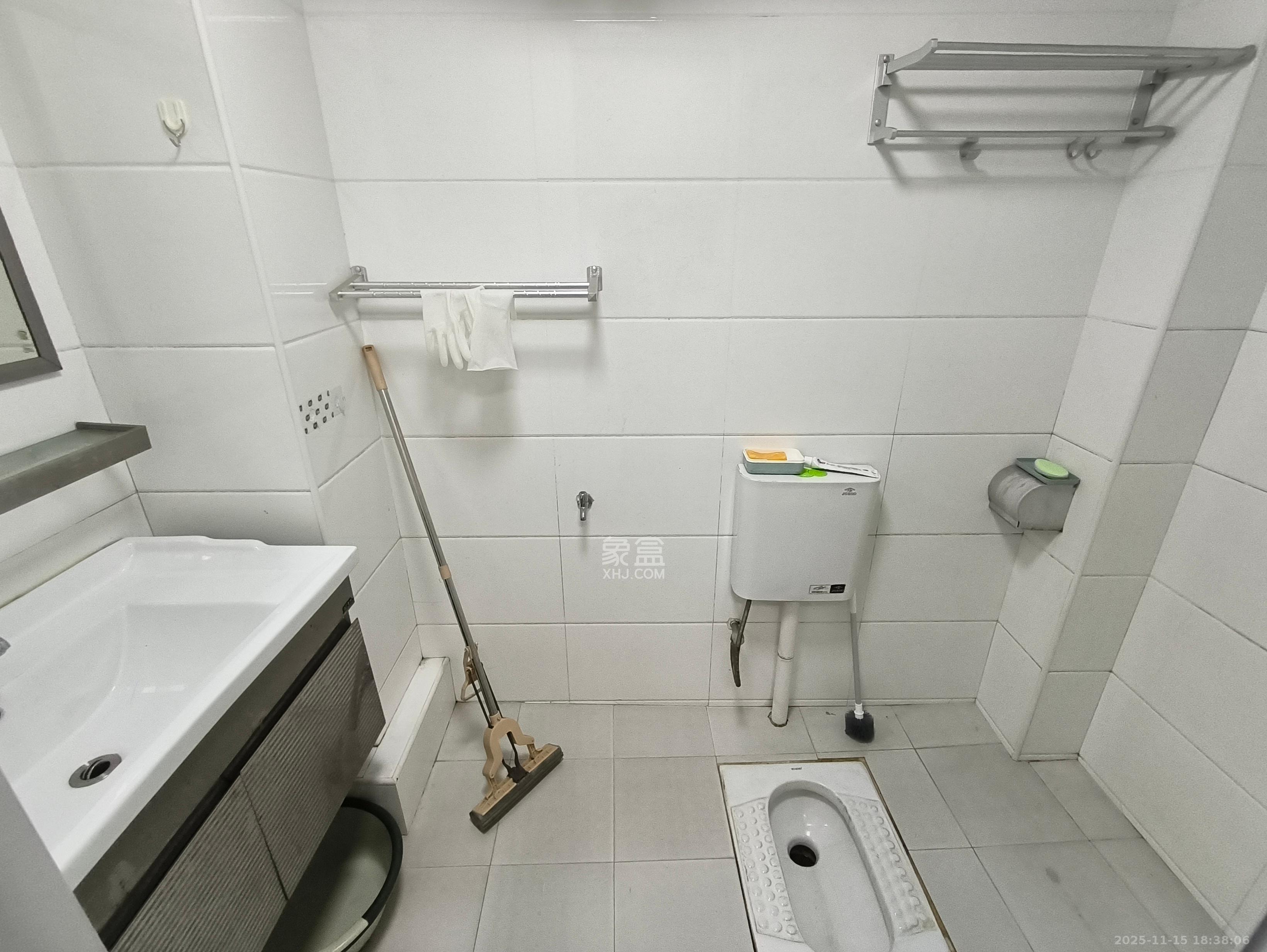 万科魅力之城  1室1厅1卫    1200.0元/月室内图