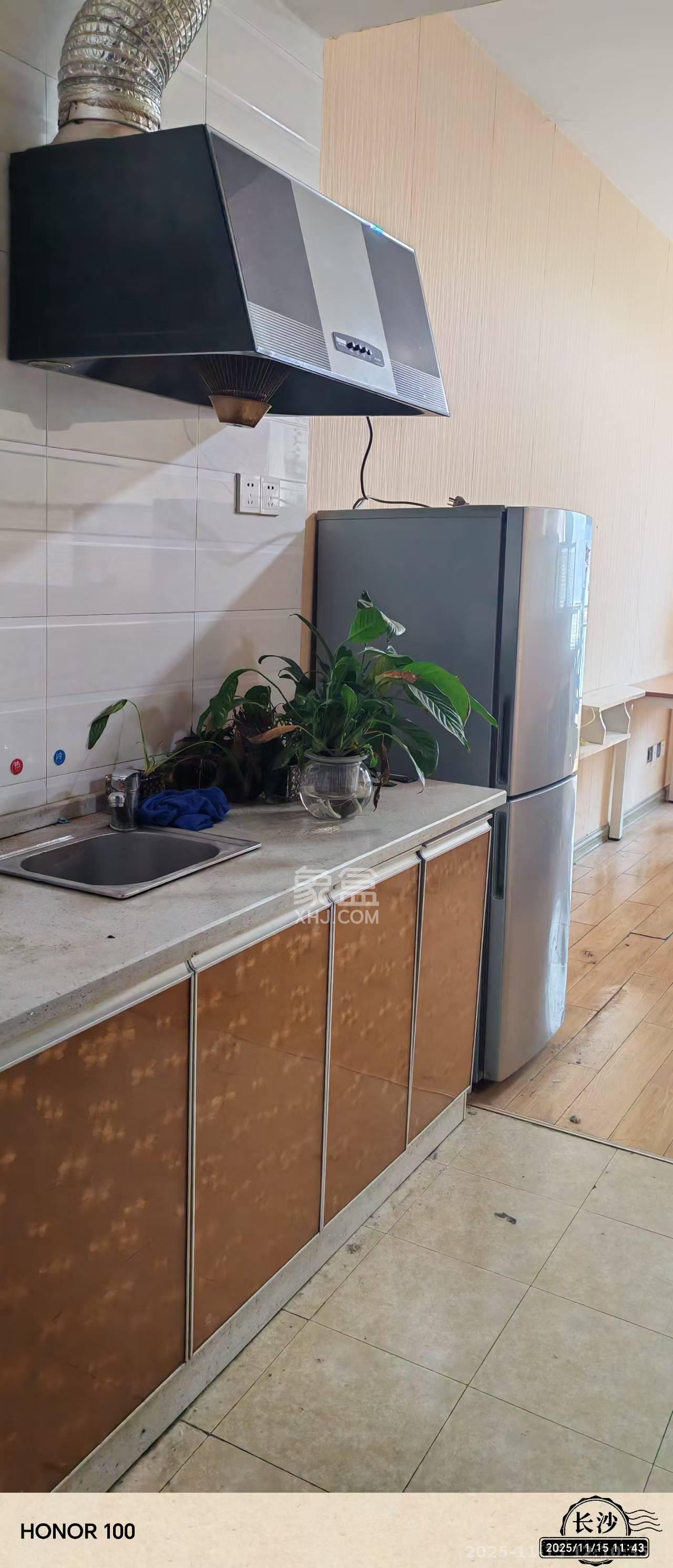 长城华都  1室1厅1卫    1400.0元/月室内图