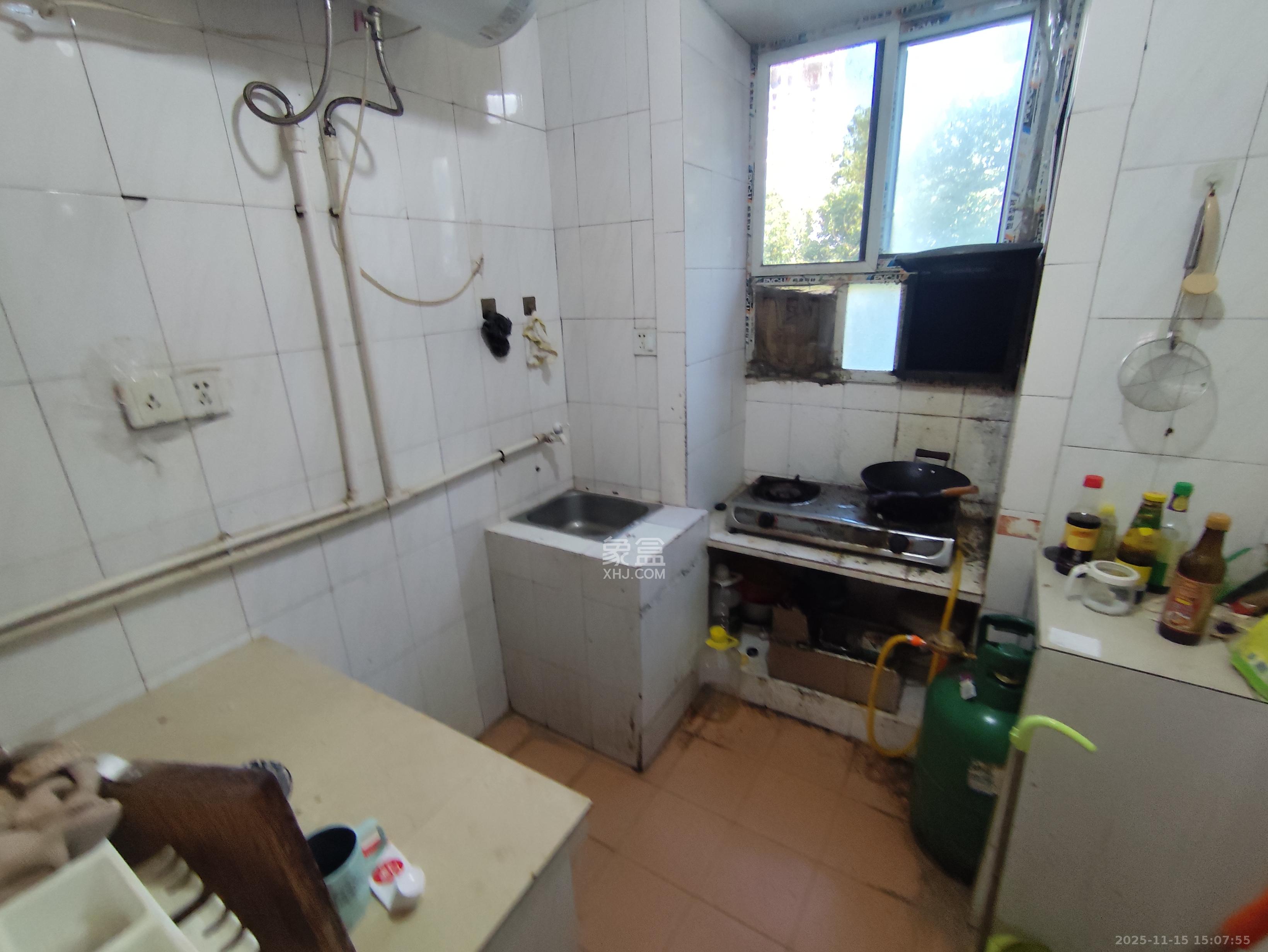 星沙镇泉塘村(司法学院宿舍) 2室2厅1卫 1000.0元/月 星沙镇泉塘村(司法学院宿舍) 2室2厅1卫 1000.0元/月室内图