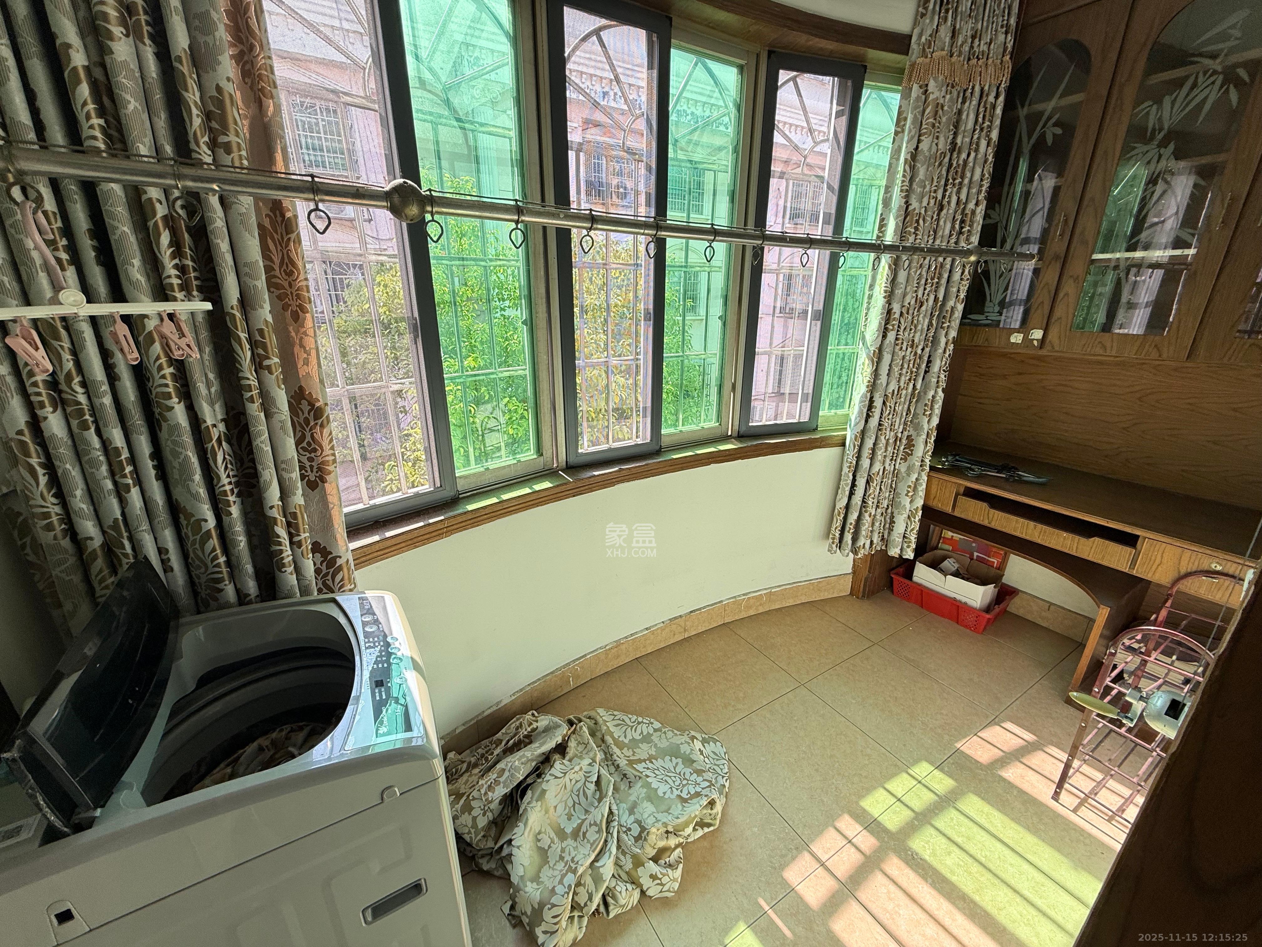 马王堆陶瓷建材新城  2室2厅1卫    1600.0元/月室内图