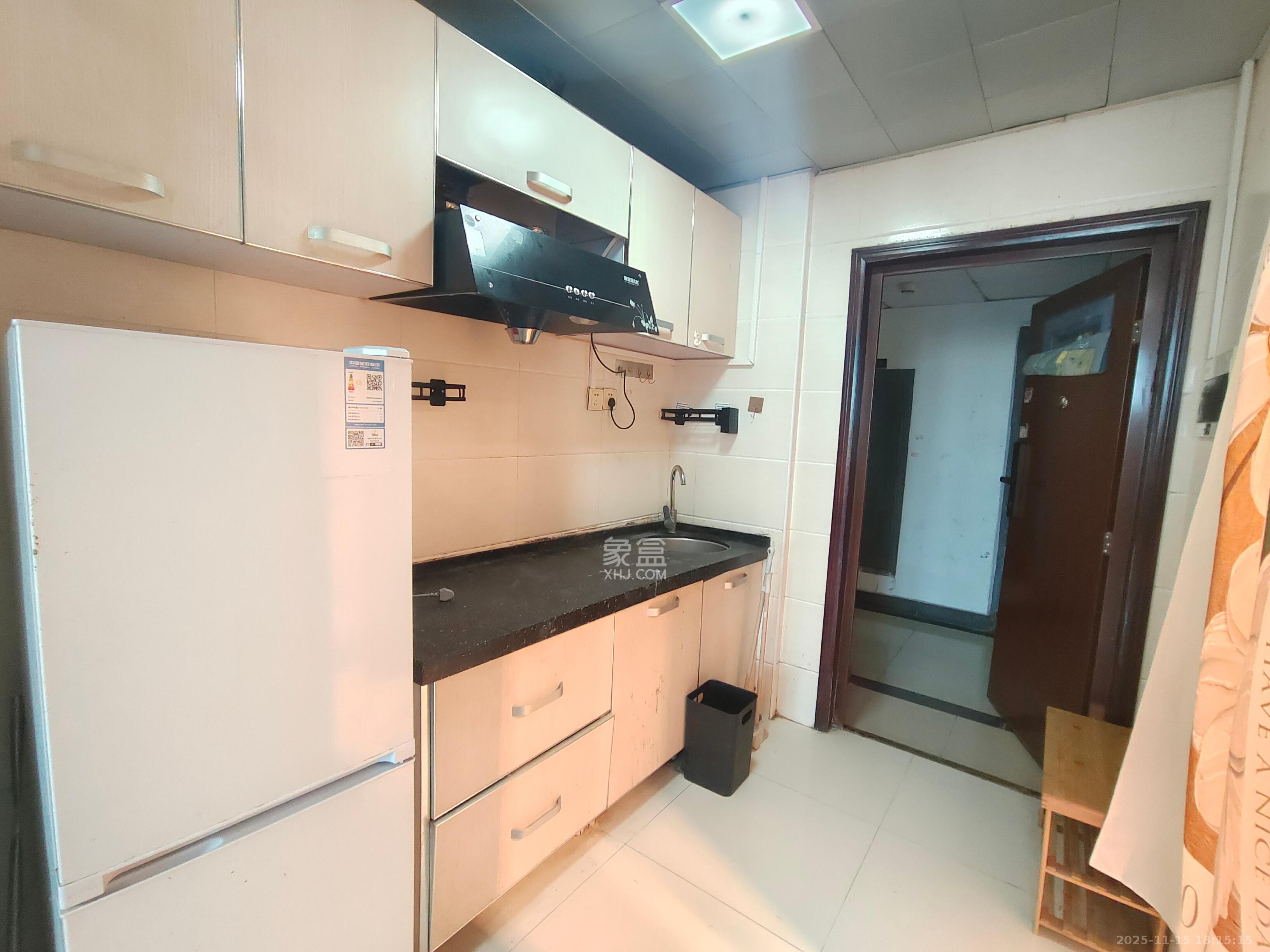 融圣国际 1室1厅1卫 1500.0元/月 融圣国际 1室1厅1卫 1500.0元/月室内图