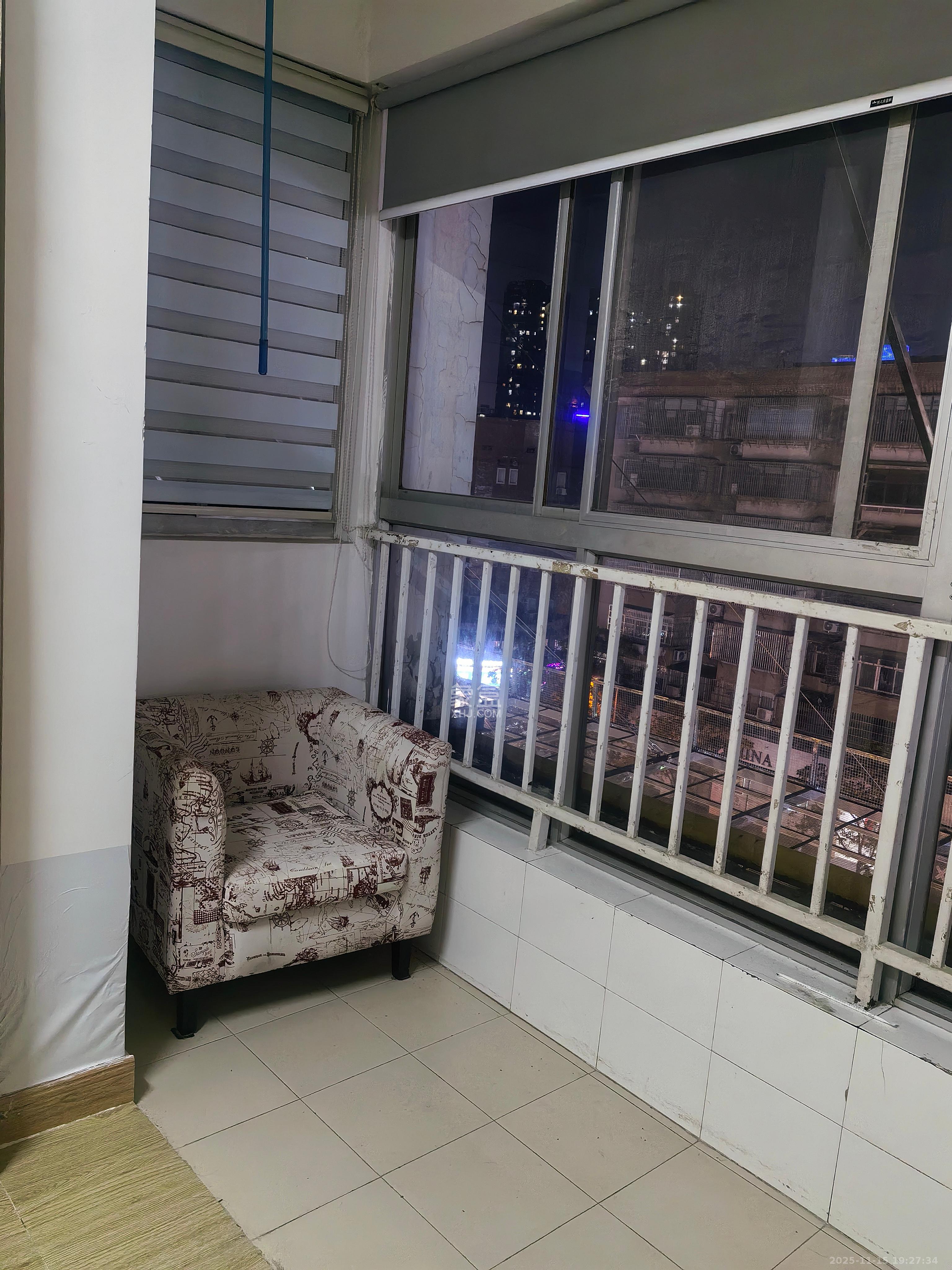 东方新世界  1室1厅1卫    1450.0元/月室内图