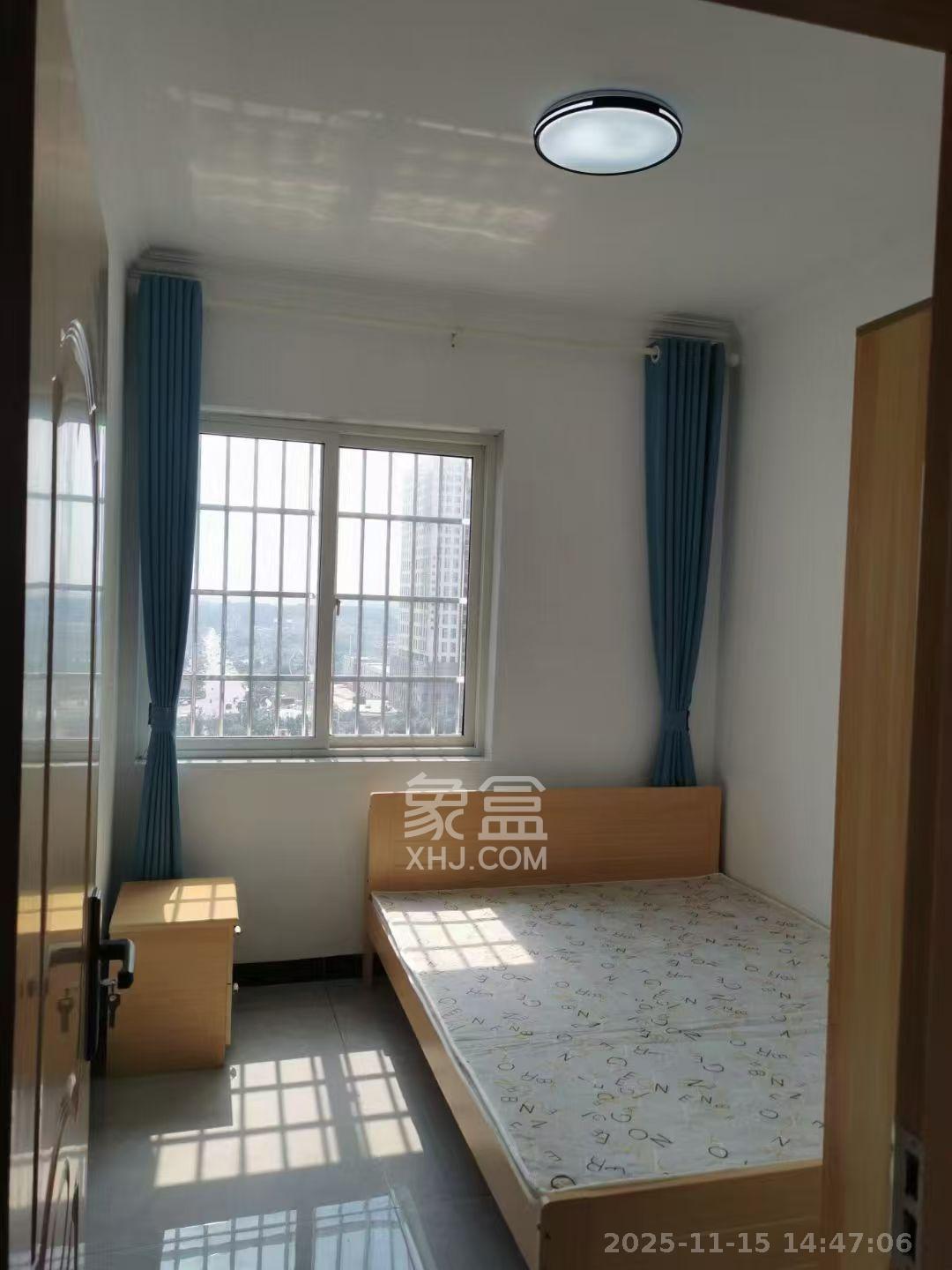 和润园一、二期  3室2厅1卫    2000.0元/月室内图