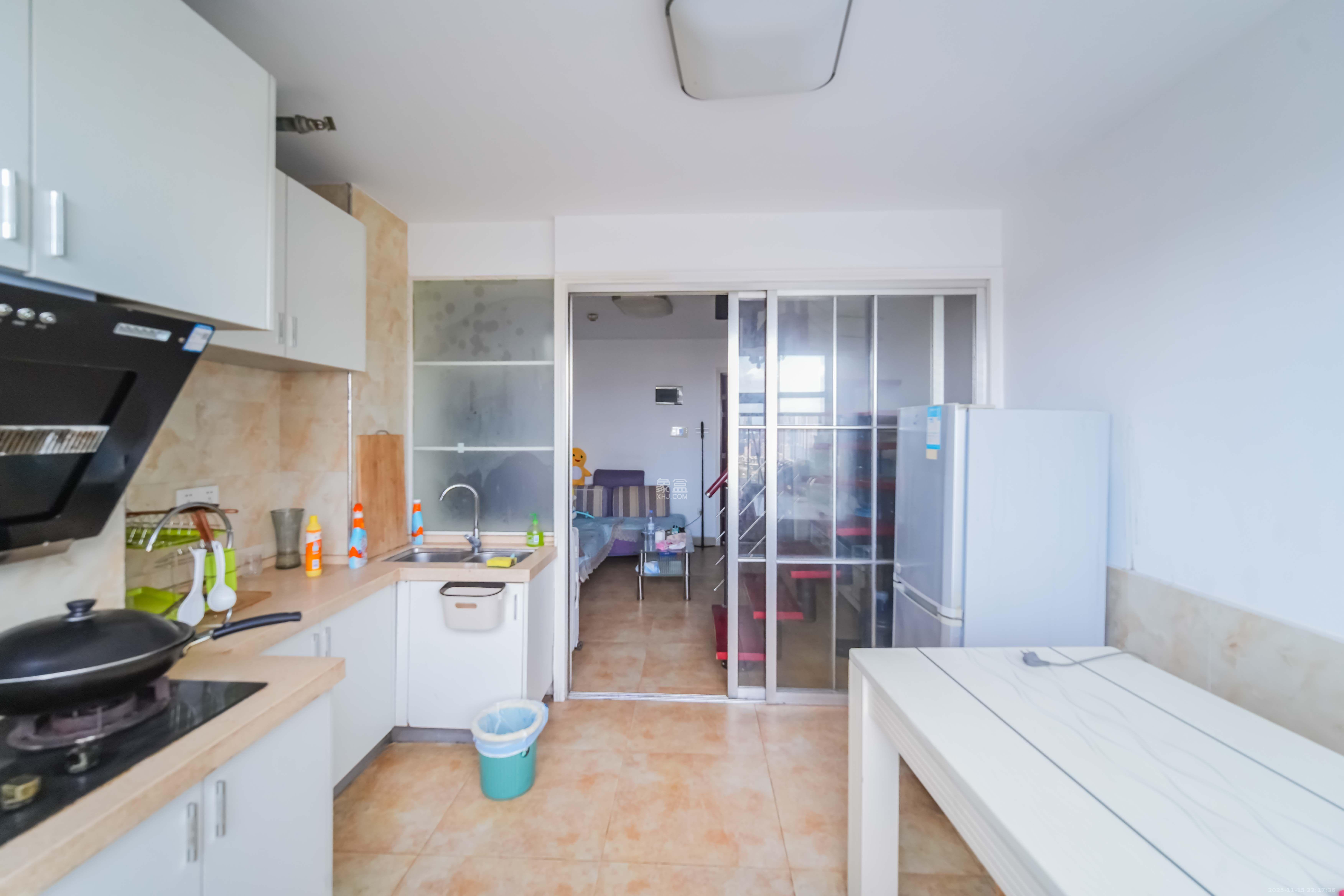 金色loft（鑫秋大厦）  2室2厅2卫    1850.0元/月室内图