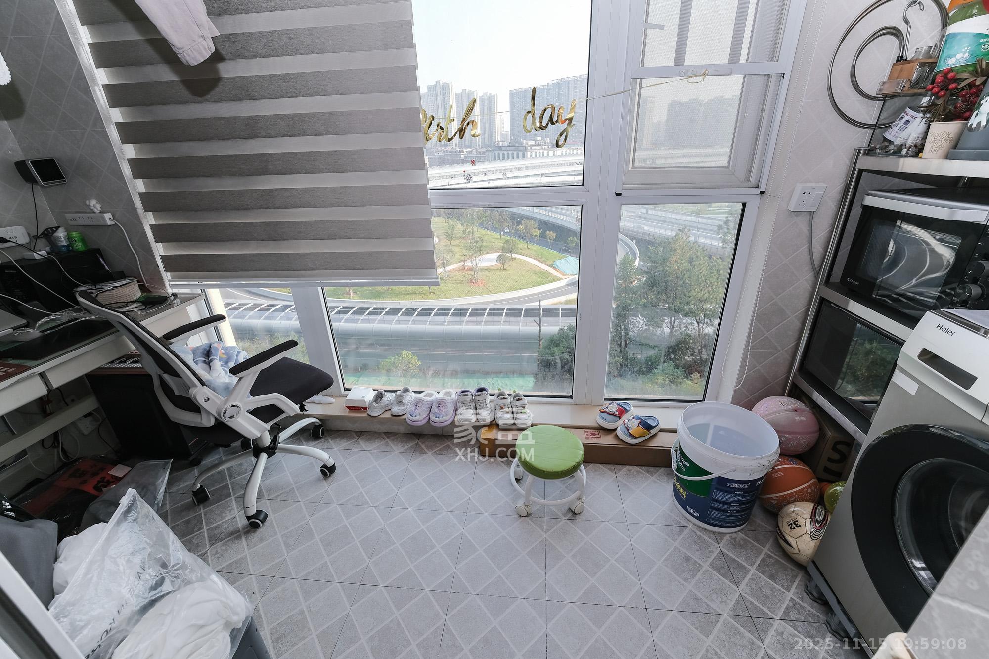 荣盛花语城  2室2厅1卫    49.8万阳台