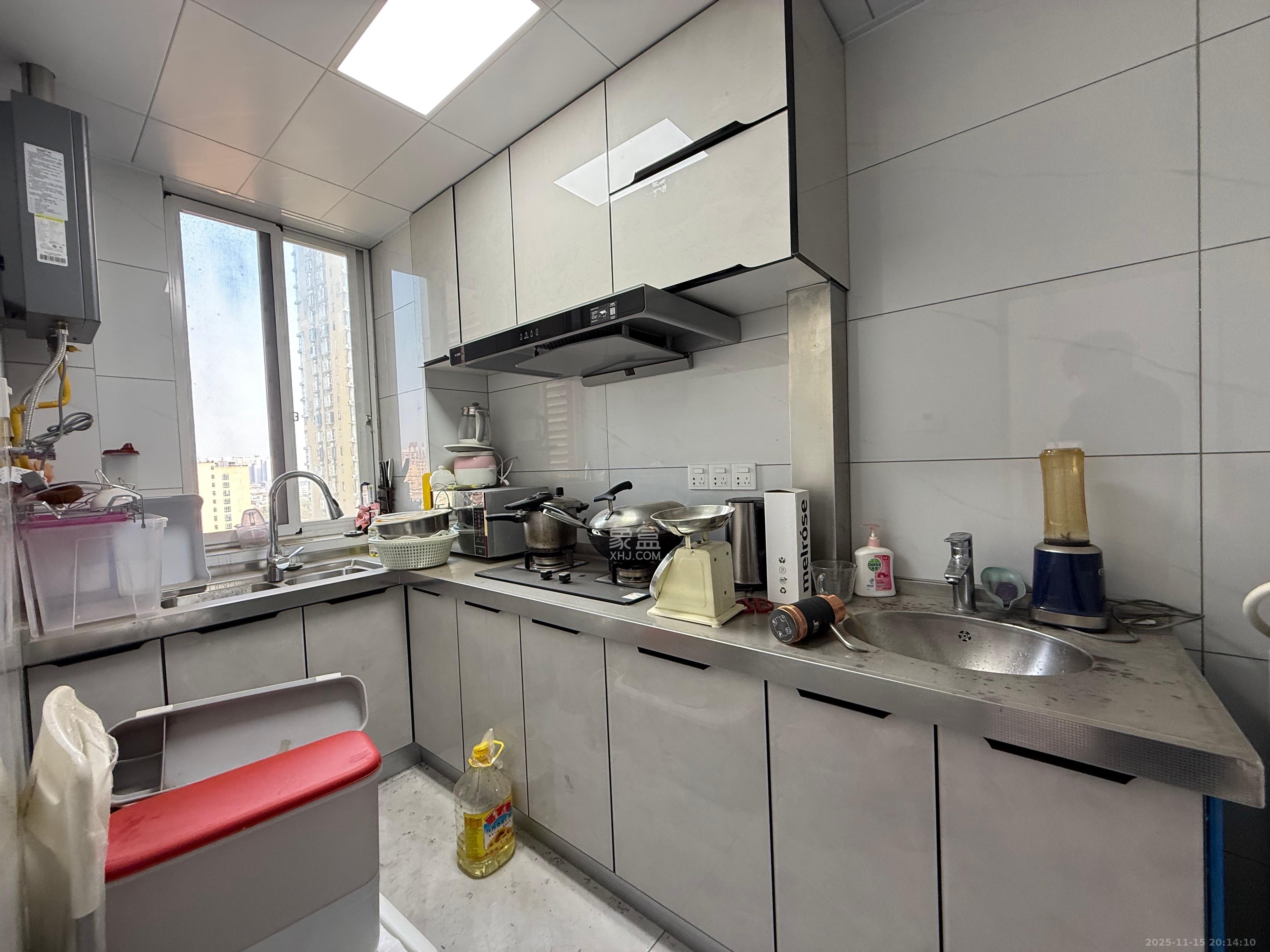 银轩铭誉（四海怡家）  1室1厅1卫    2000.0元/月室内图