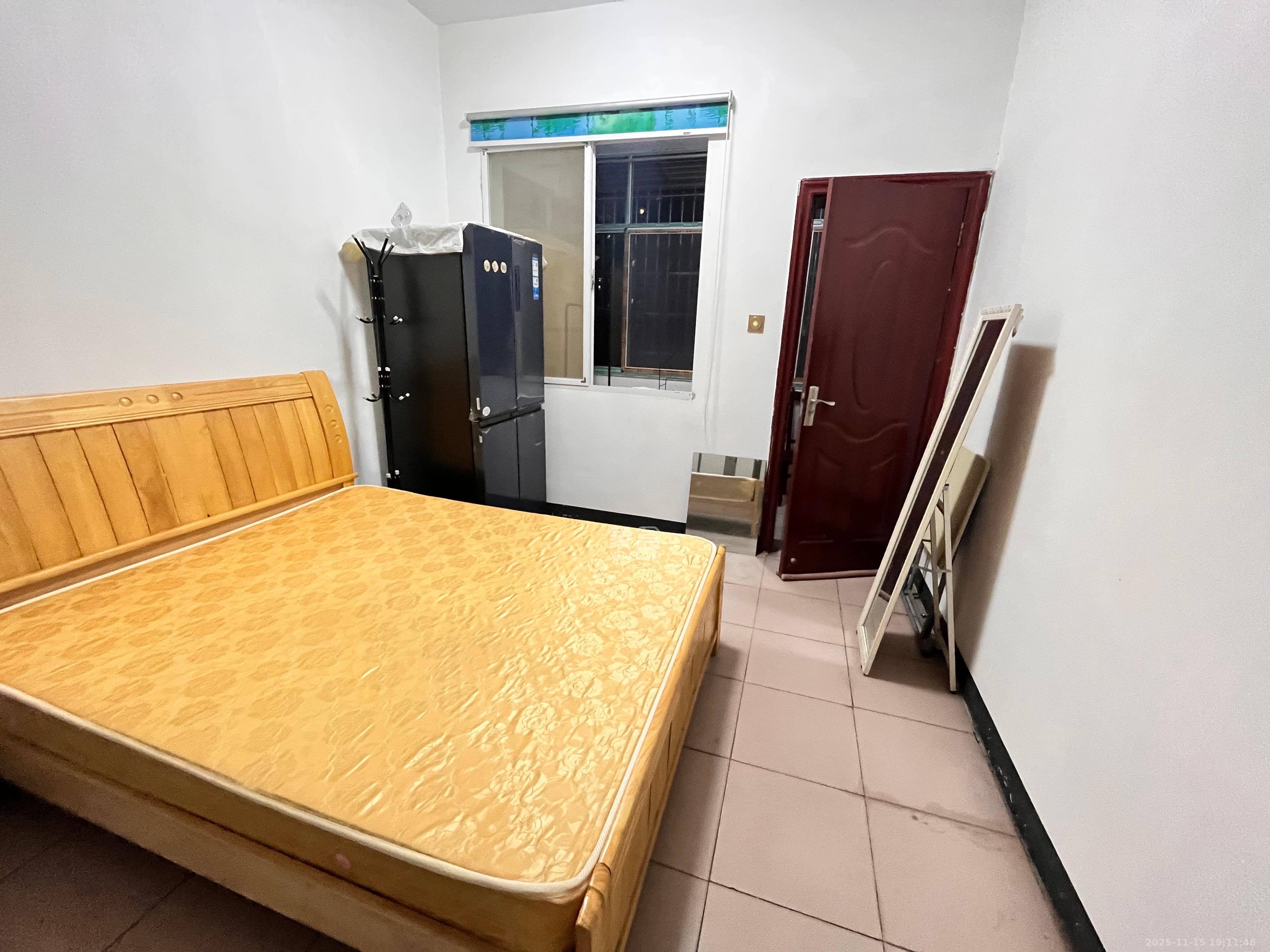 砂子塘社区  1室1厅1卫    1400.0元/月室内图