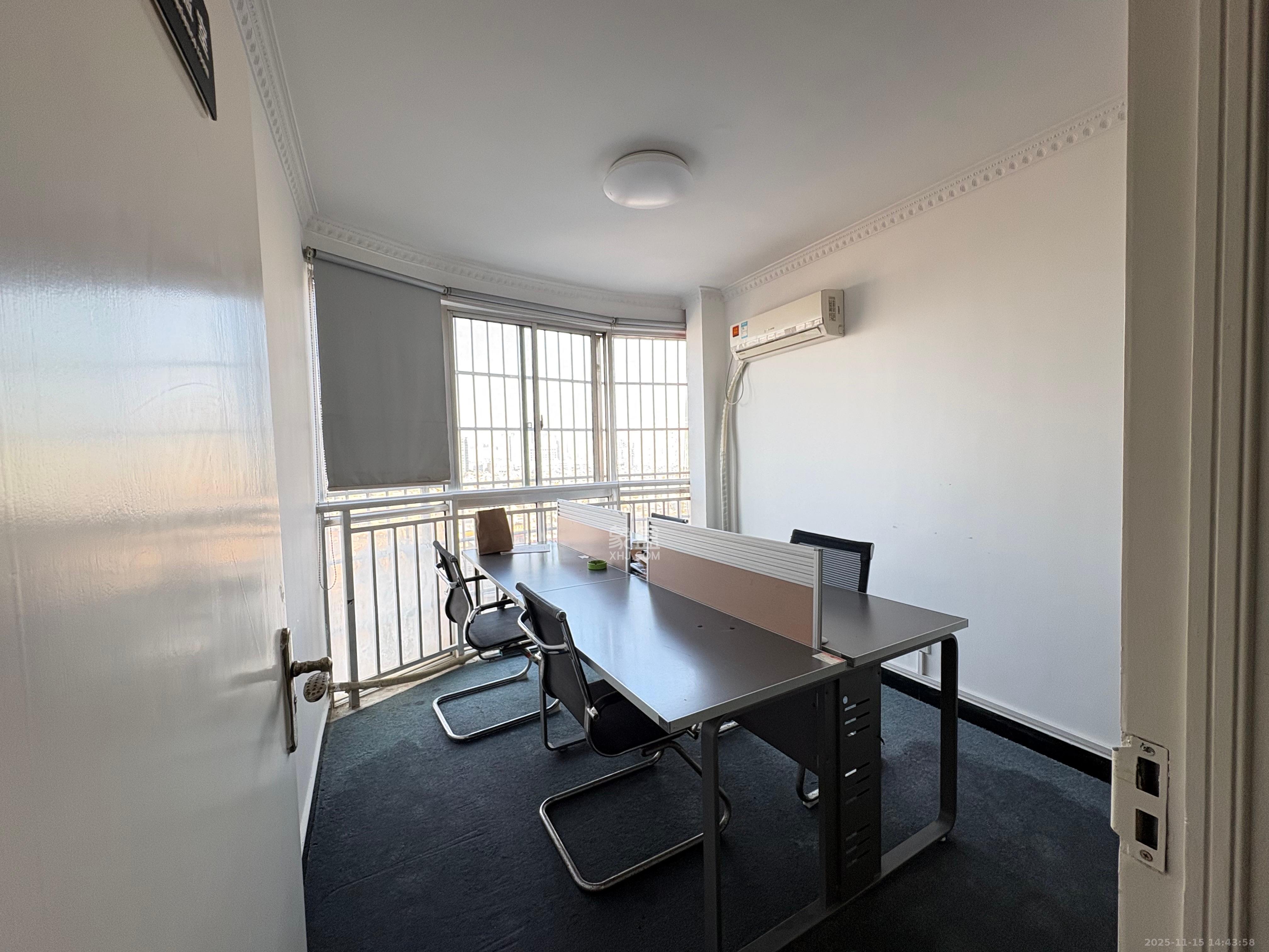 高桥现代商贸城 3室2厅2卫 3500.0元/月 高桥现代商贸城 3室2厅2卫 3500.0元/月室内图