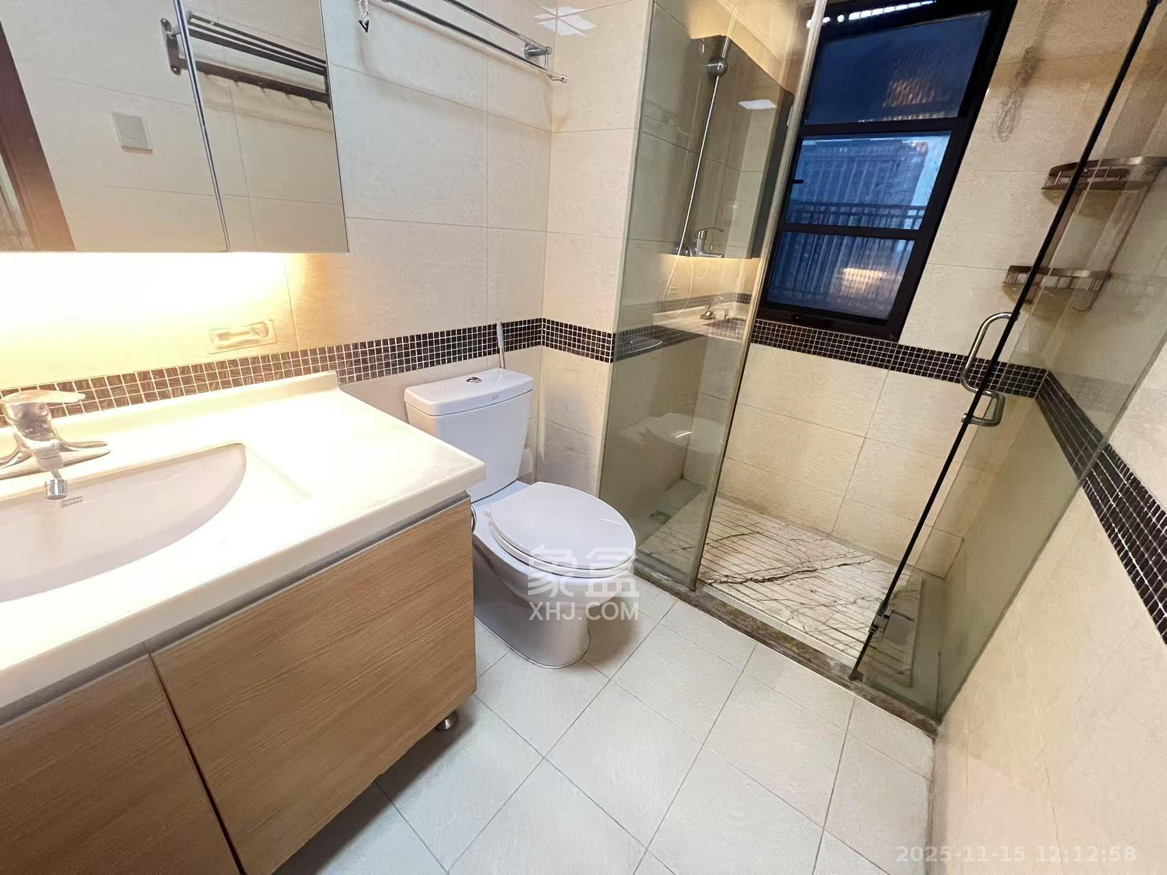 旭辉国际广场（永升商业广场）  3室2厅2卫    3400.0元/月室内图