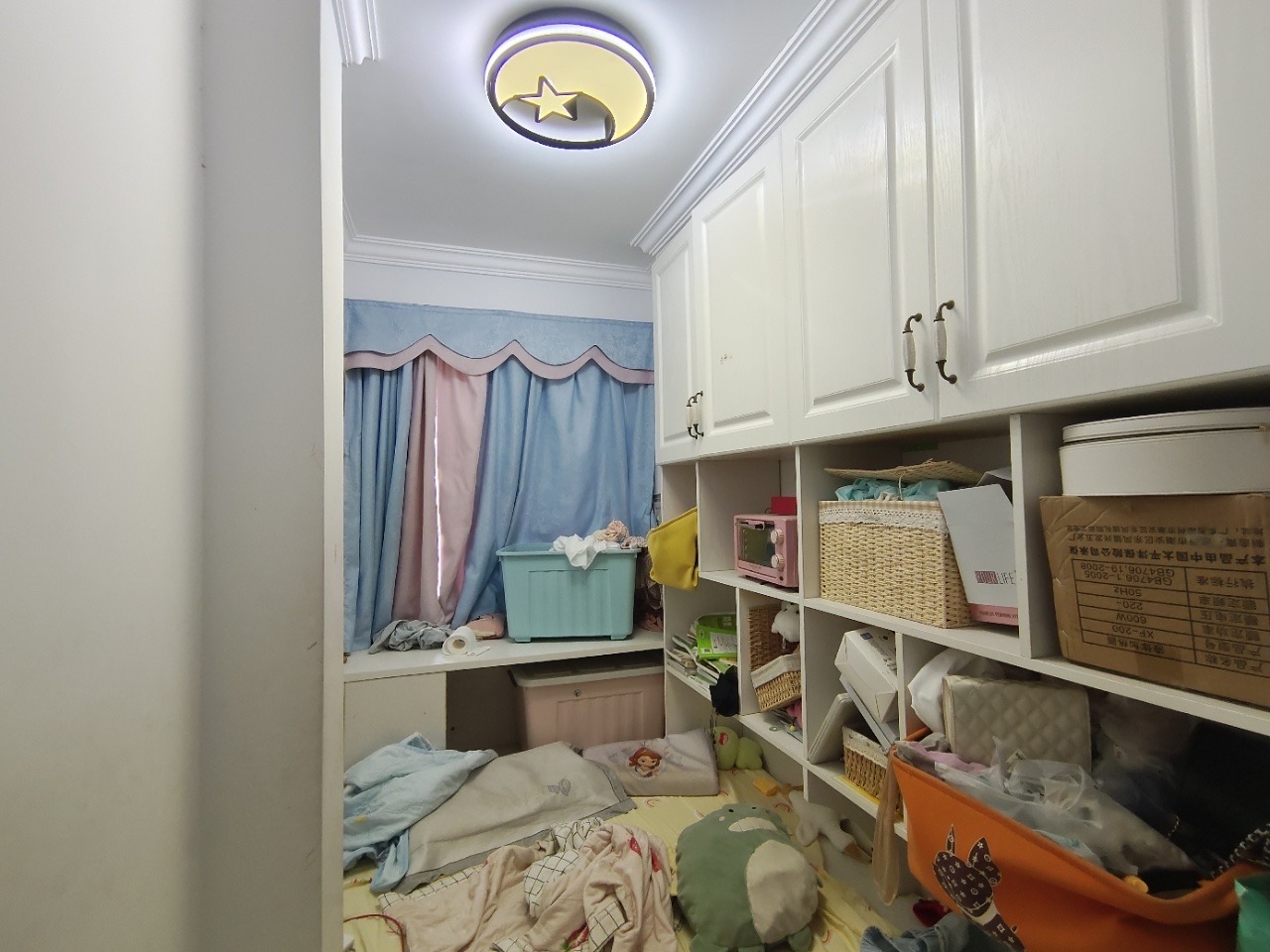 蓝海瑞园  2室2厅1卫    78.0万客厅