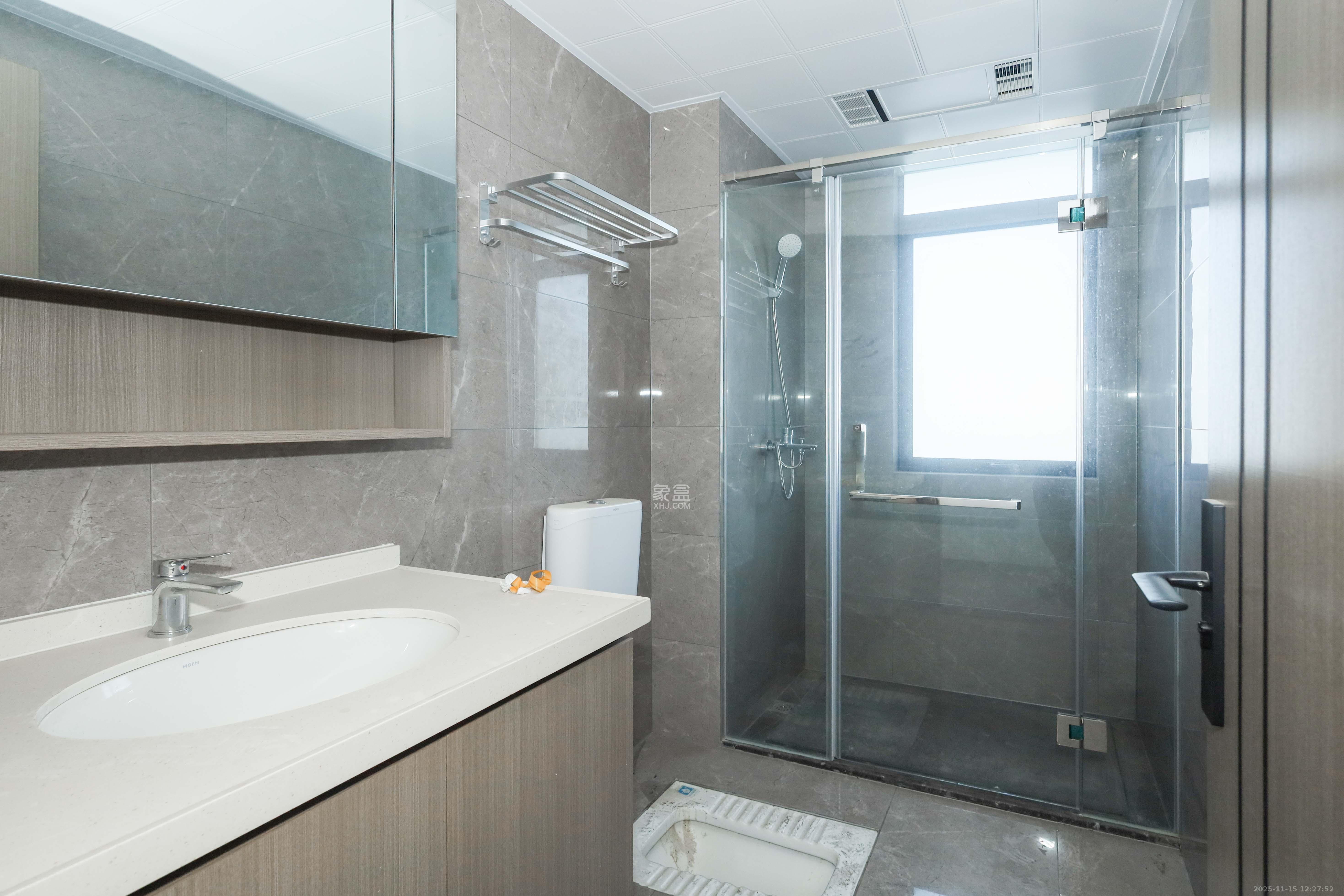 梅溪枫林 4室2厅2卫 145.0万 梅溪枫林 4室2厅2卫 145.0万卫生间