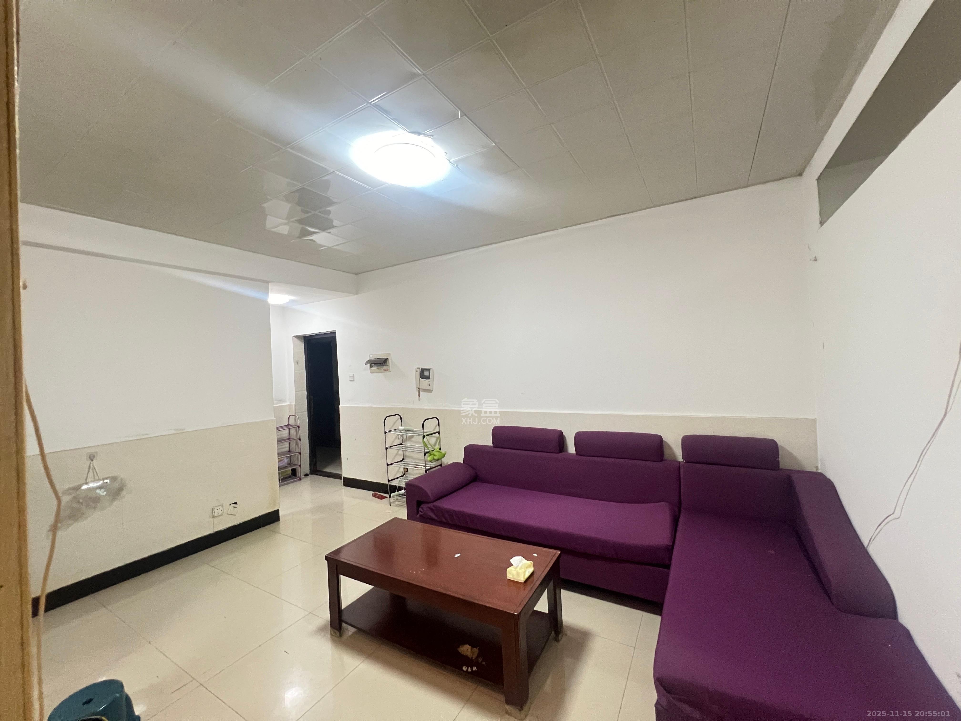 红区抽屉  1室1厅1卫    1550.0元/月