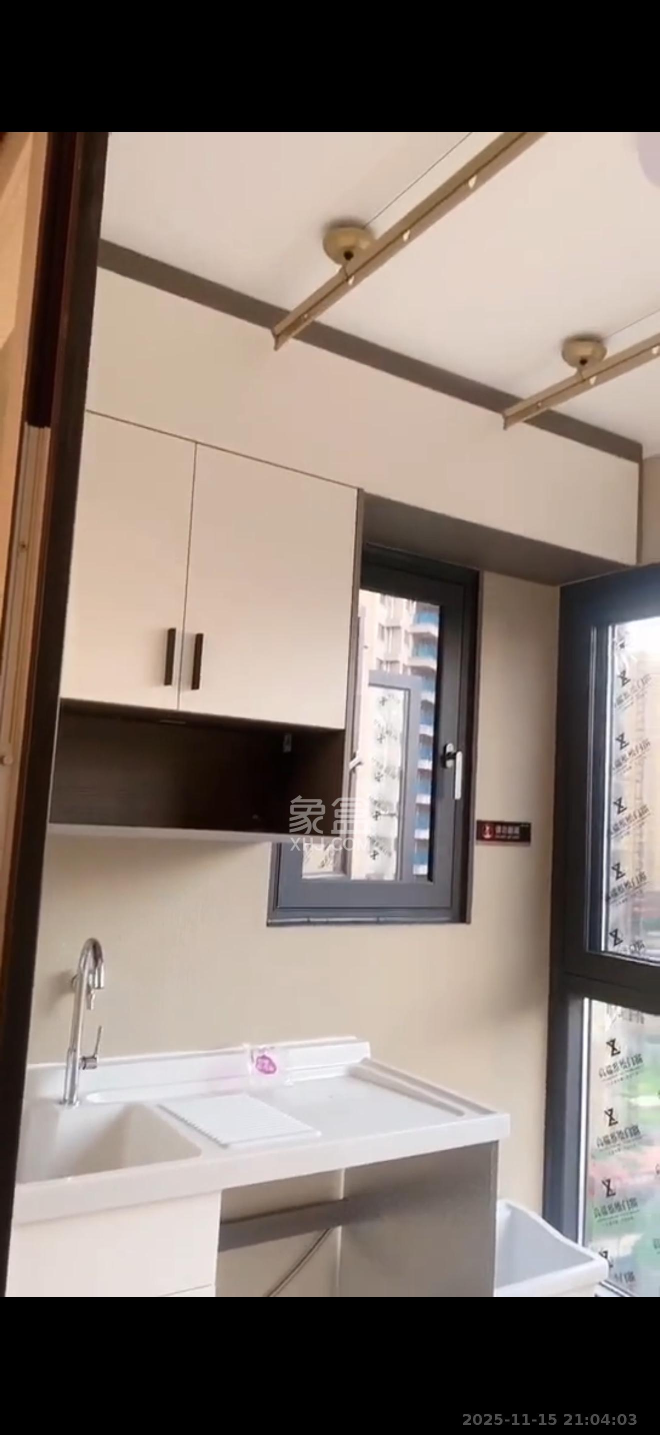 万科魅力之城天阔里  3室2厅2卫    2800.0元/月室内图