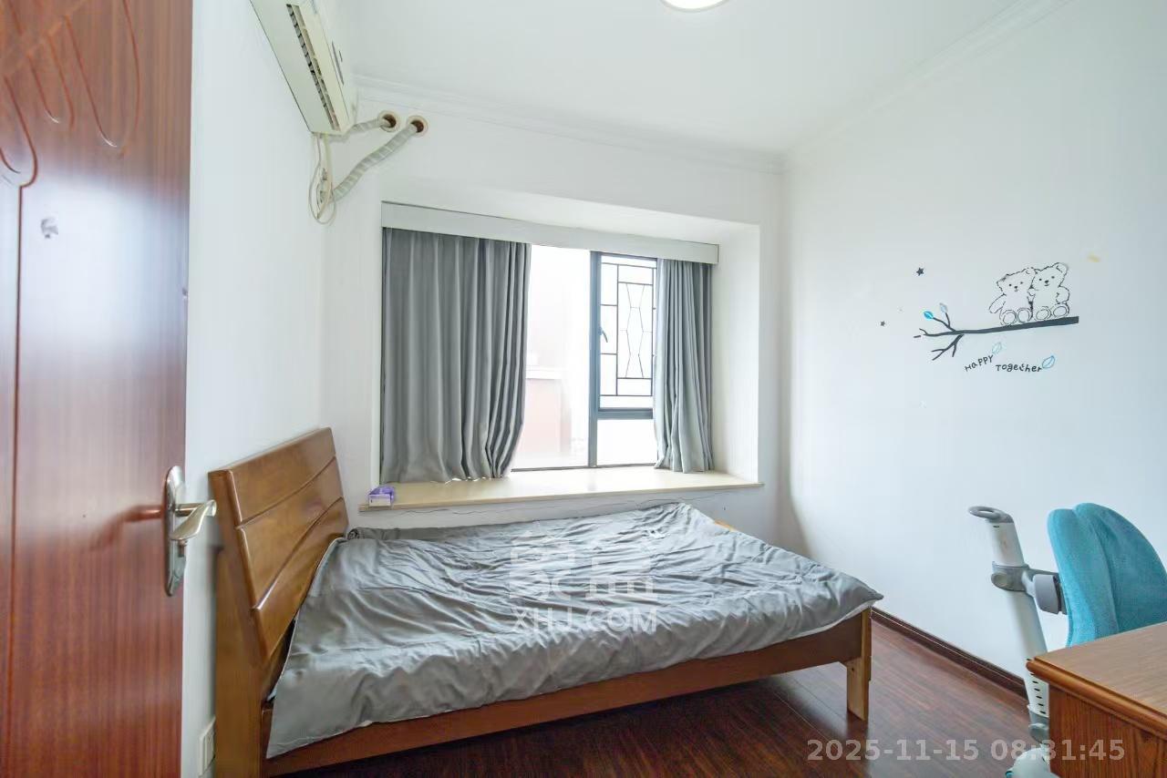 华润凤凰城二期 3室2厅1卫 2000.0元/月 华润凤凰城二期 3室2厅1卫 2000.0元/月室内图