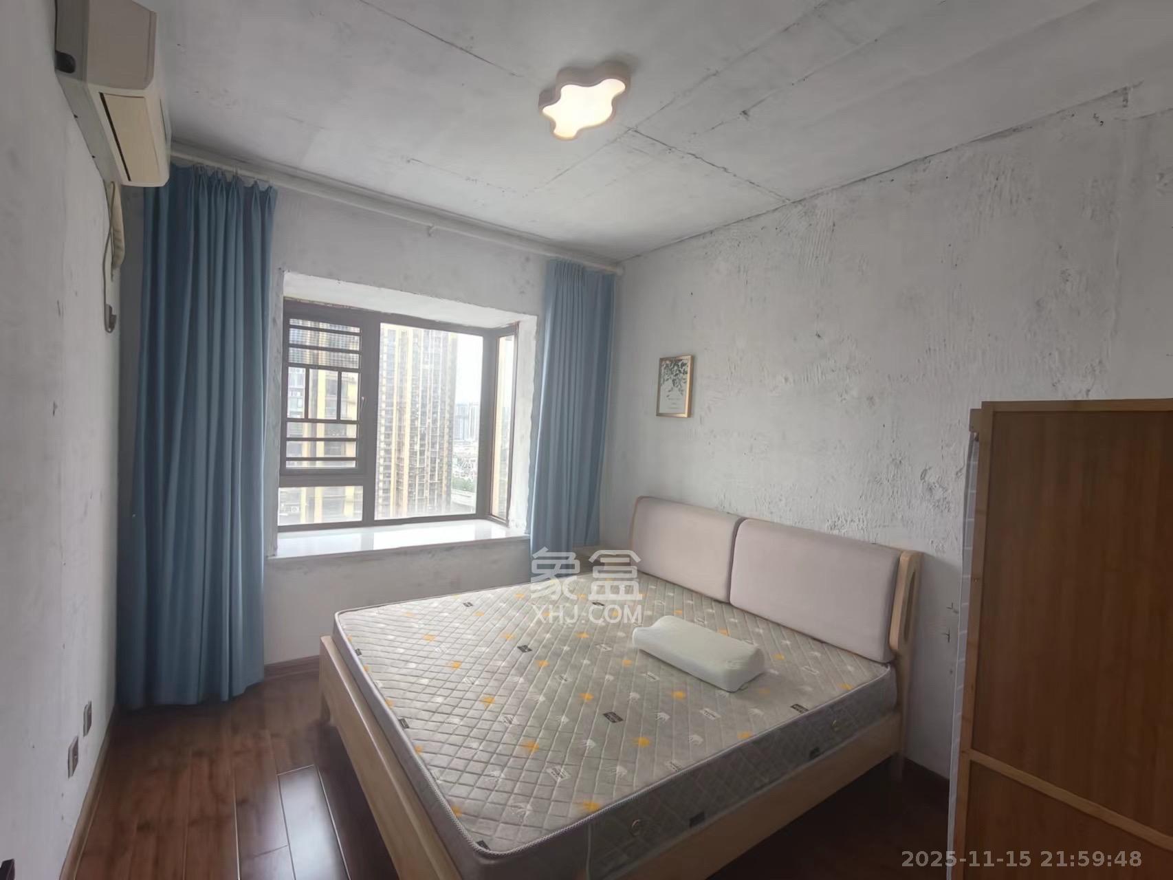 和润园三期  3室2厅1卫    2400.0元/月室内图