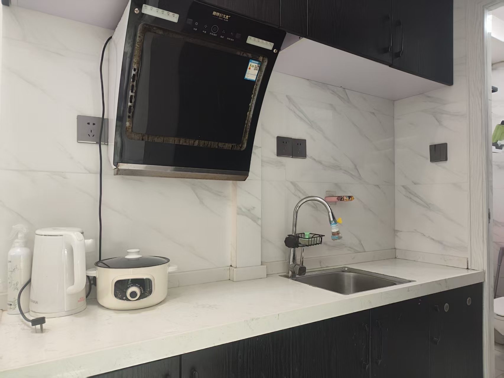 京江花园 1室1厅1卫 1500.0元/月 京江花园 1室1厅1卫 1500.0元/月室内图