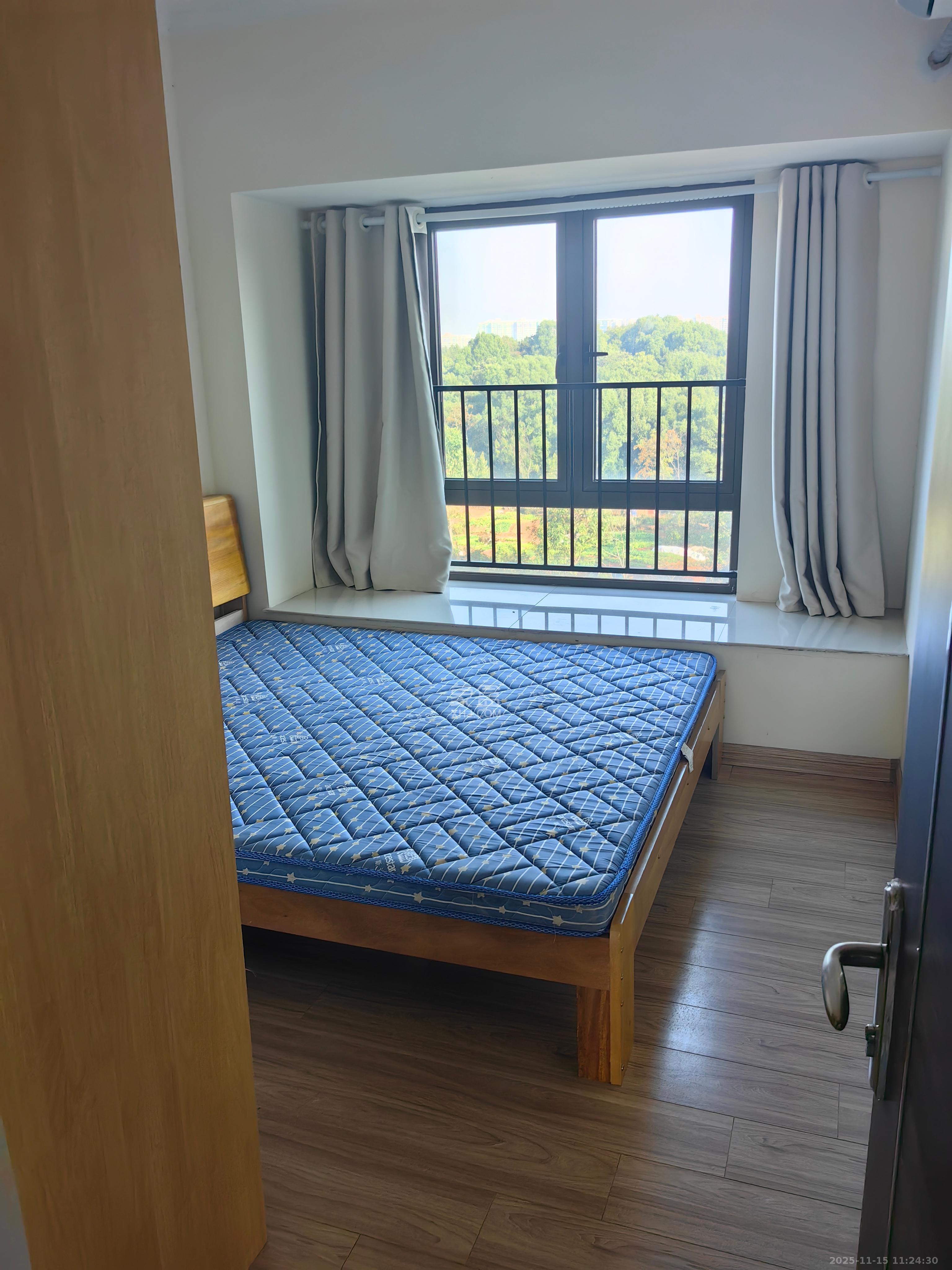 碧桂园公园壹号(凯怡茗苑) 3室2厅2卫 1700.0元/月 碧桂园公园壹号(凯怡茗苑) 3室2厅2卫 1700.0元/月室内图