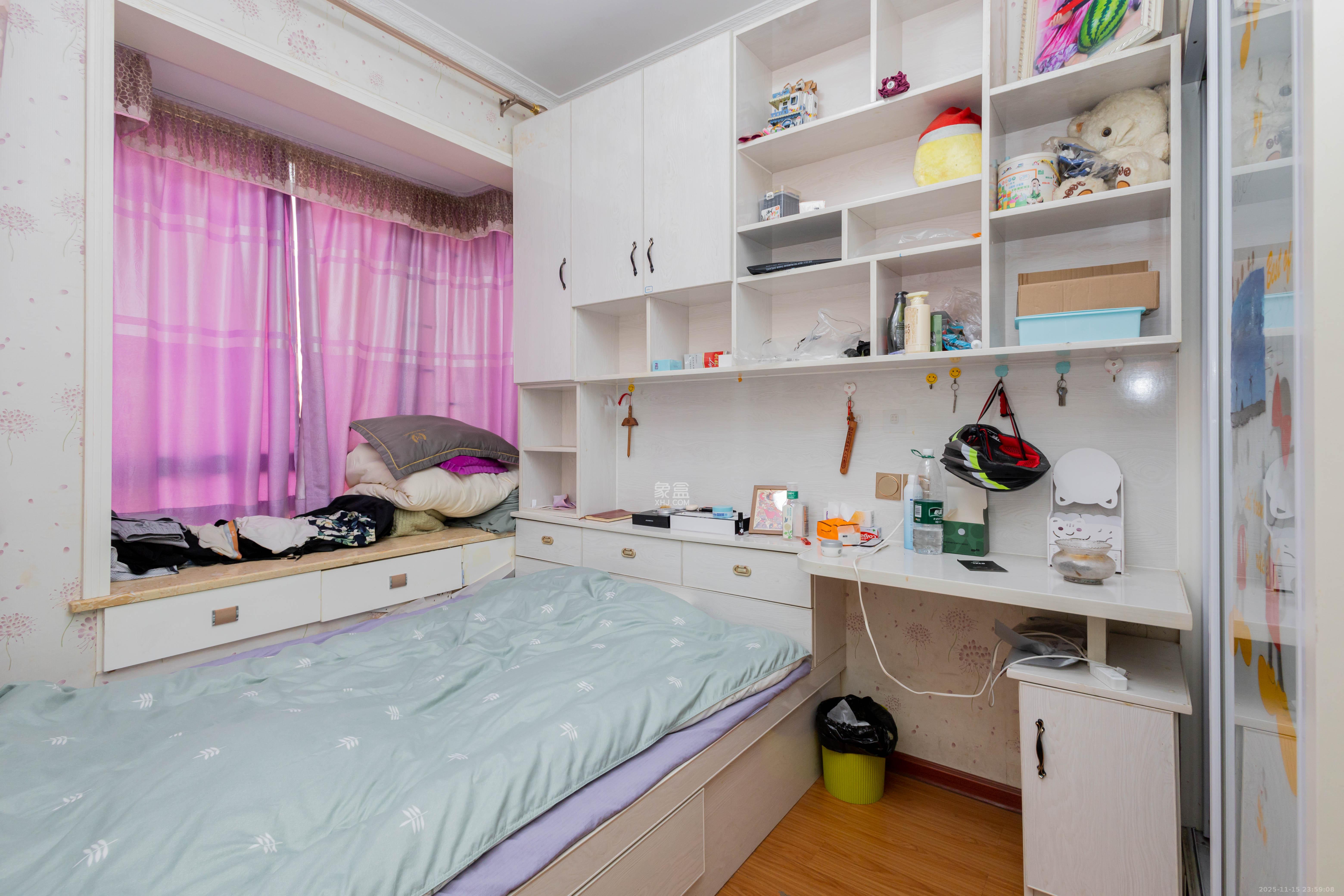 东岸城邦 3室2厅2卫 88.0万 东岸城邦 3室2厅2卫 88.0万卧室