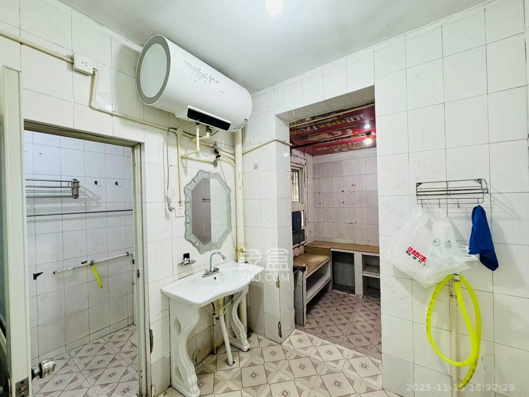 静谧园  2室2厅1卫    1200.0元/月室内图