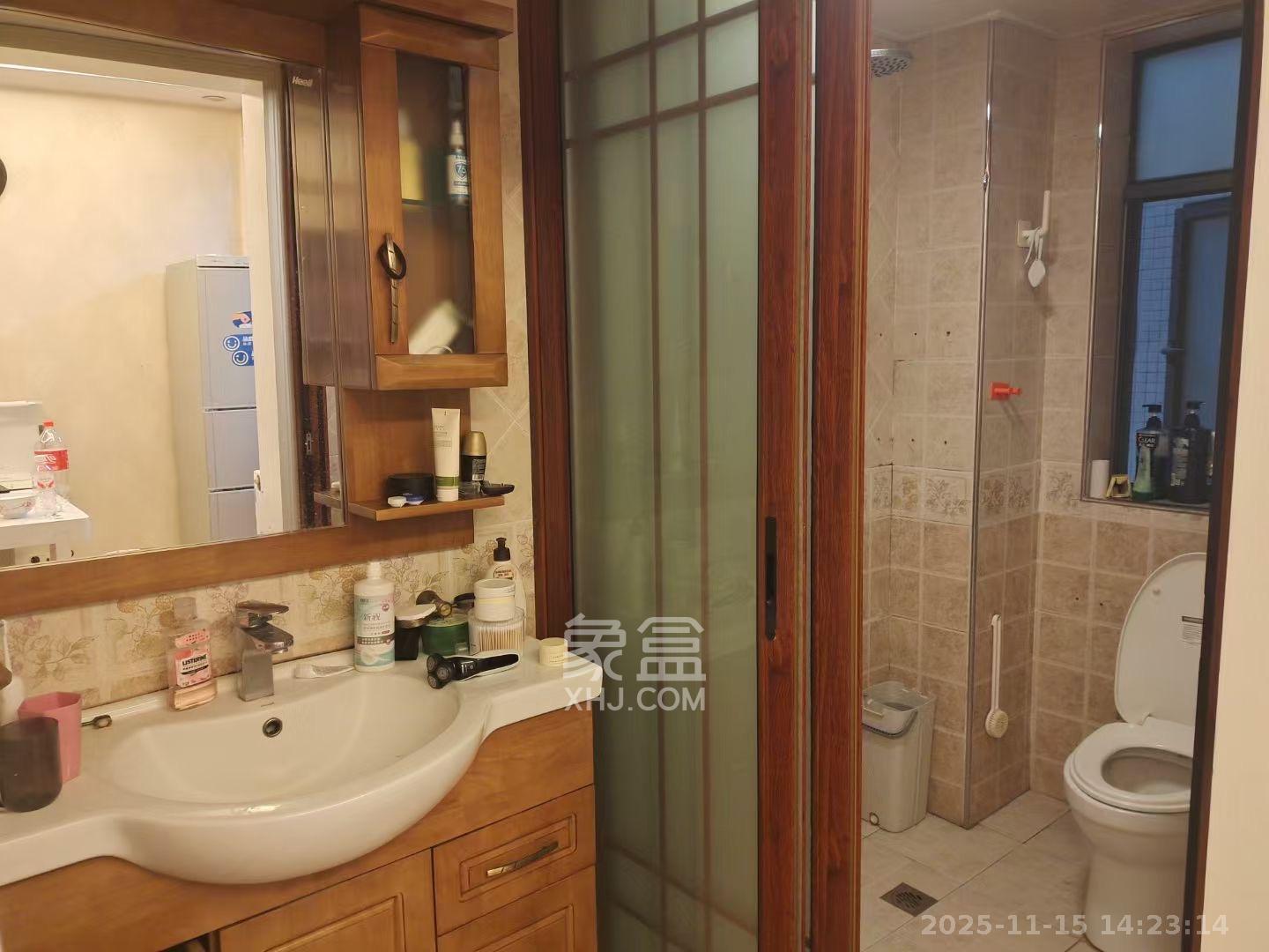 上峰苑（兰亭玥岛）  2室1厅1卫    2400.0元/月室内图