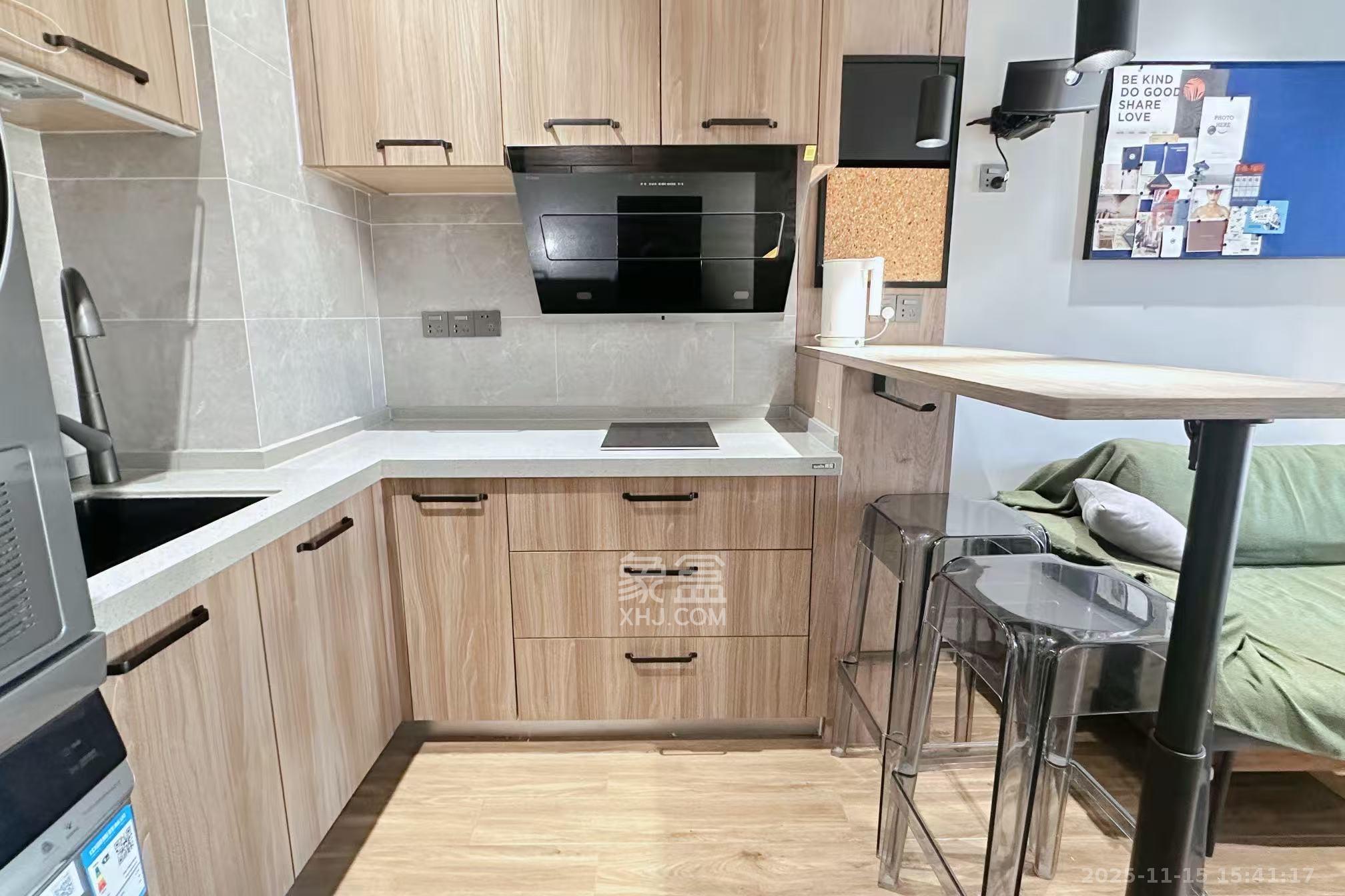 芙蓉同发 1室1厅1卫 2200.0元/月 芙蓉同发 1室1厅1卫 2200.0元/月室内图