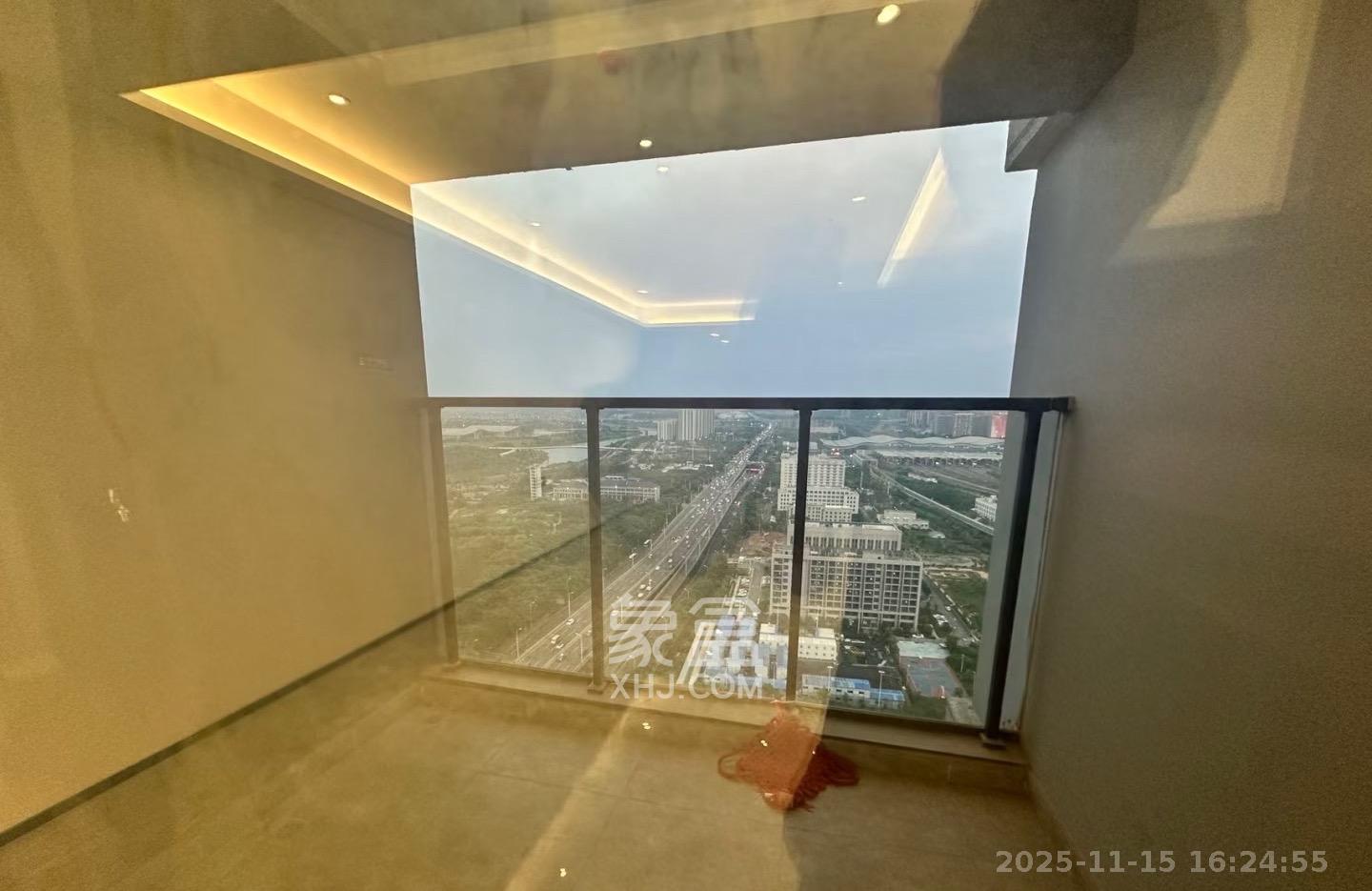 万科魅力之城  3室2厅2卫    2300.0元/月室内图