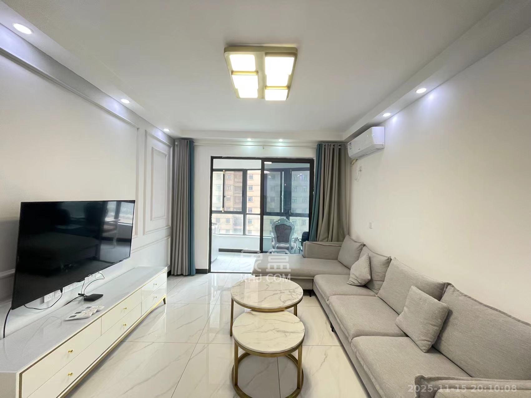 嘉雨兴园  2室1厅1卫    2600.0元/月