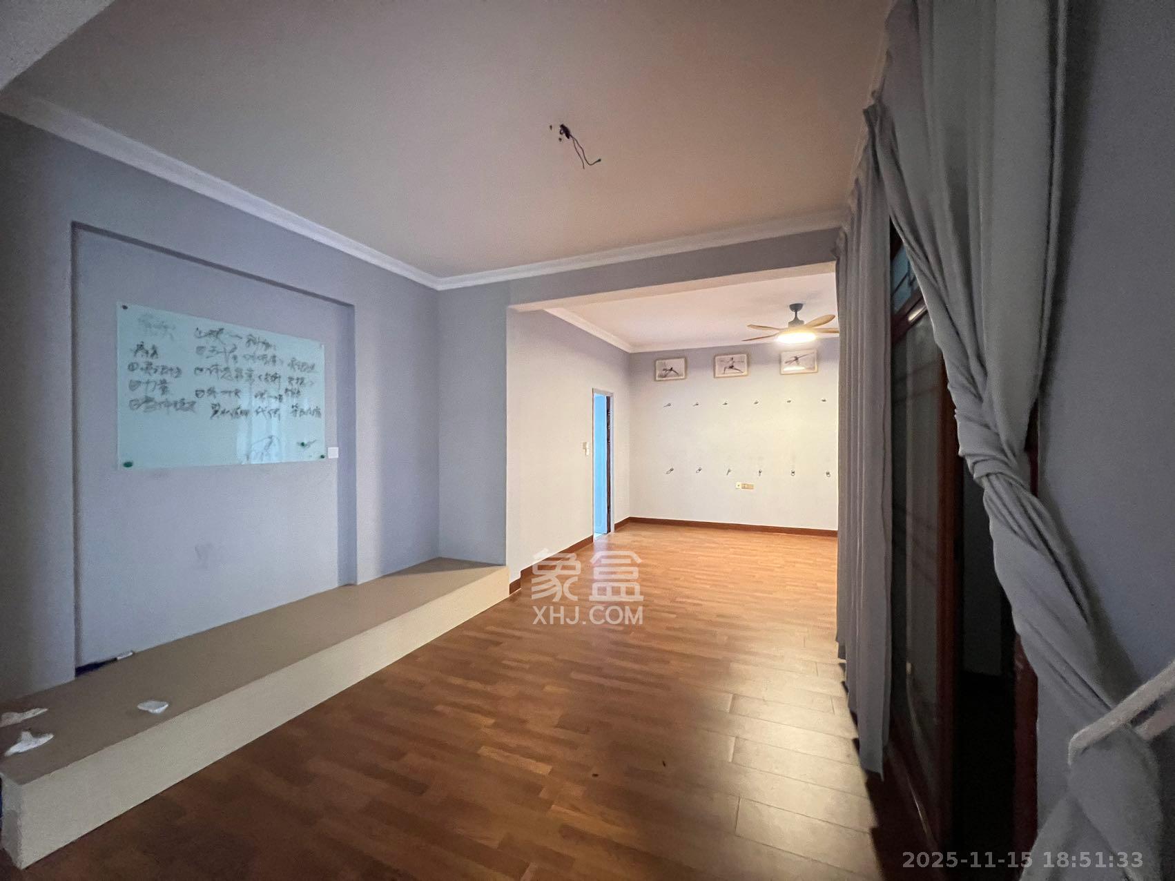 中建芙蓉和苑 3室2厅1卫 3500.0元/月 中建芙蓉和苑 3室2厅1卫 3500.0元/月室内图