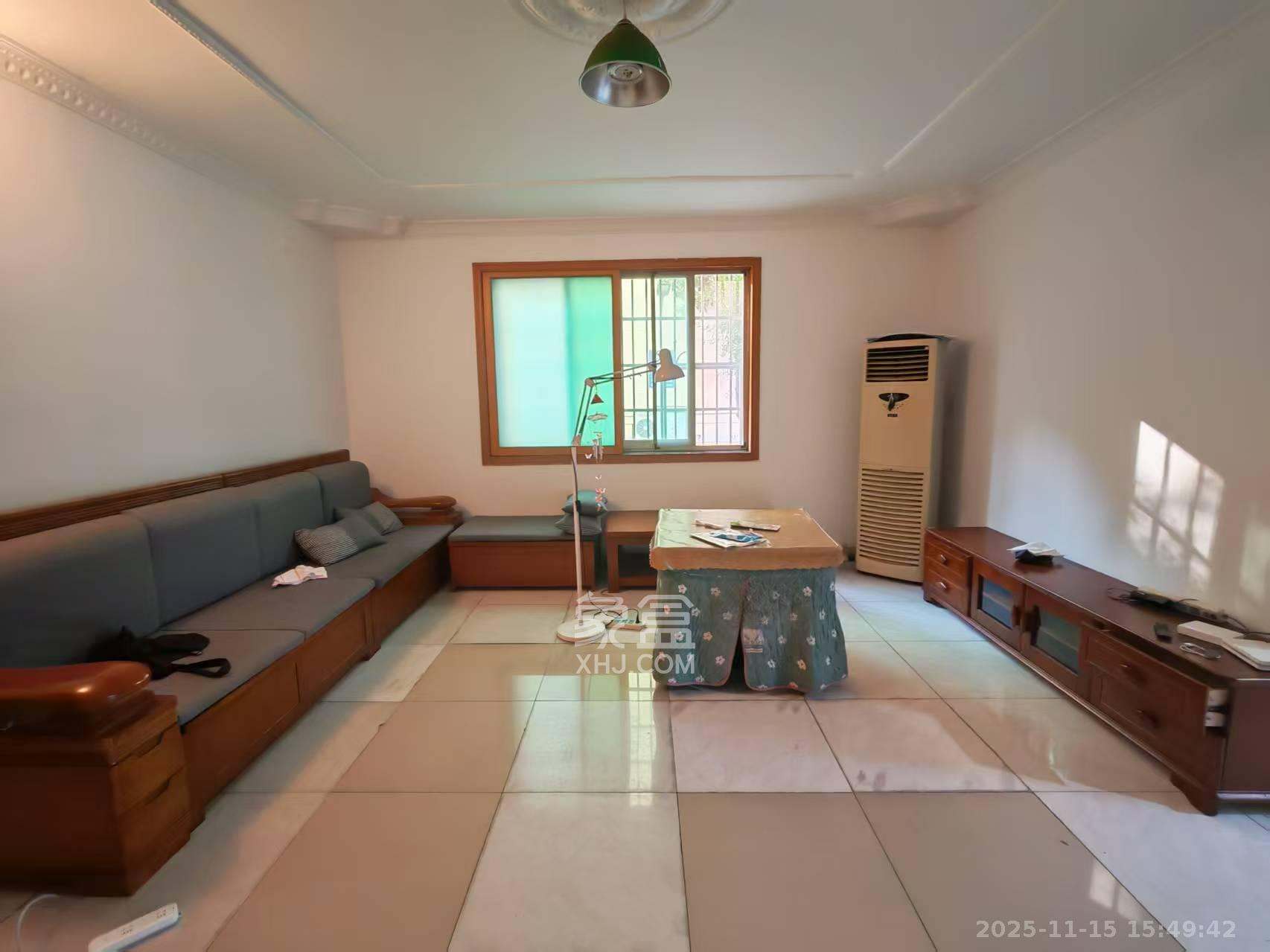 咸嘉新村嘉文苑  3室2厅1卫    2200.0元/月