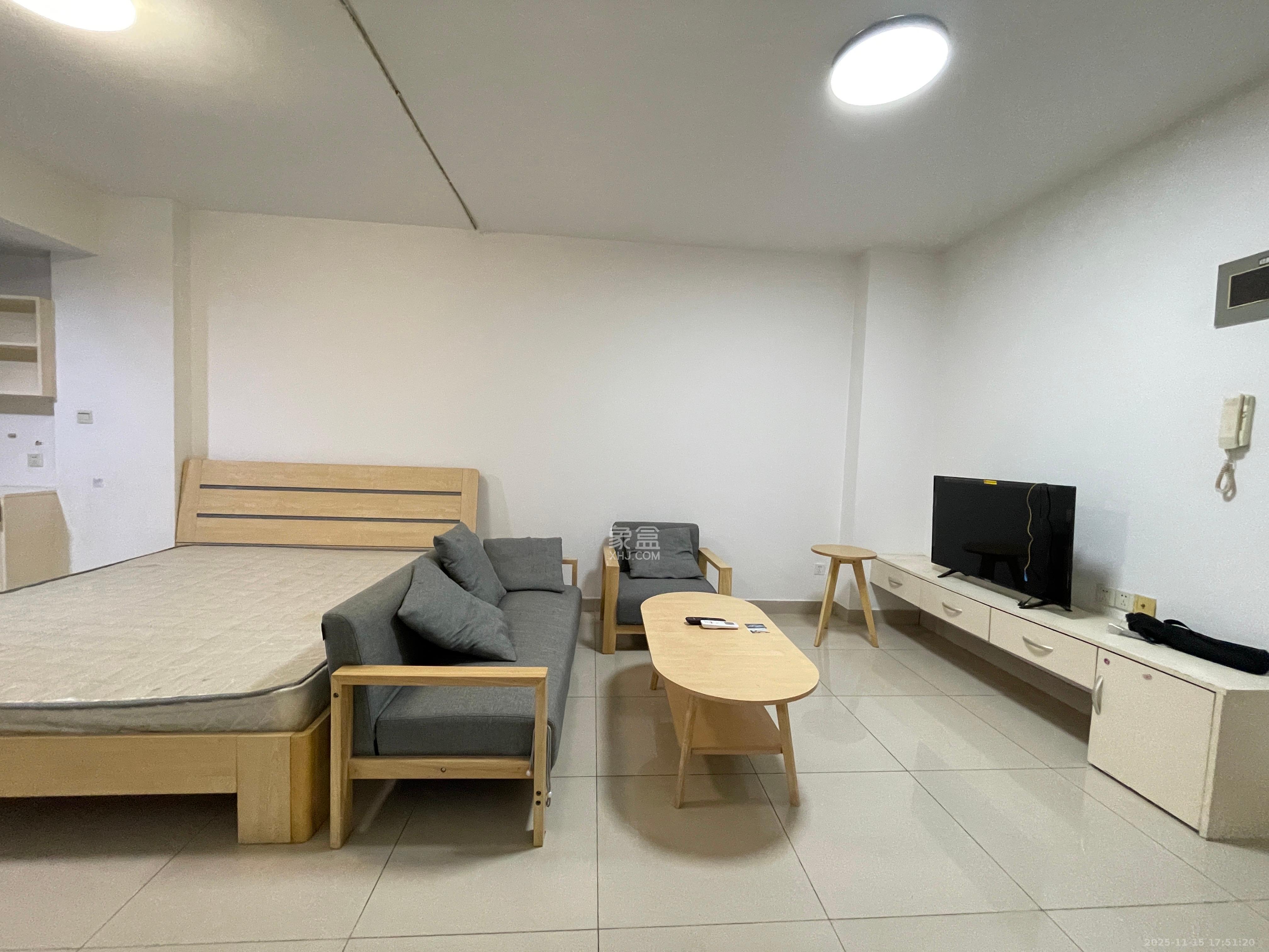 金碧文华  1室1厅1卫    1400.0元/月室内图