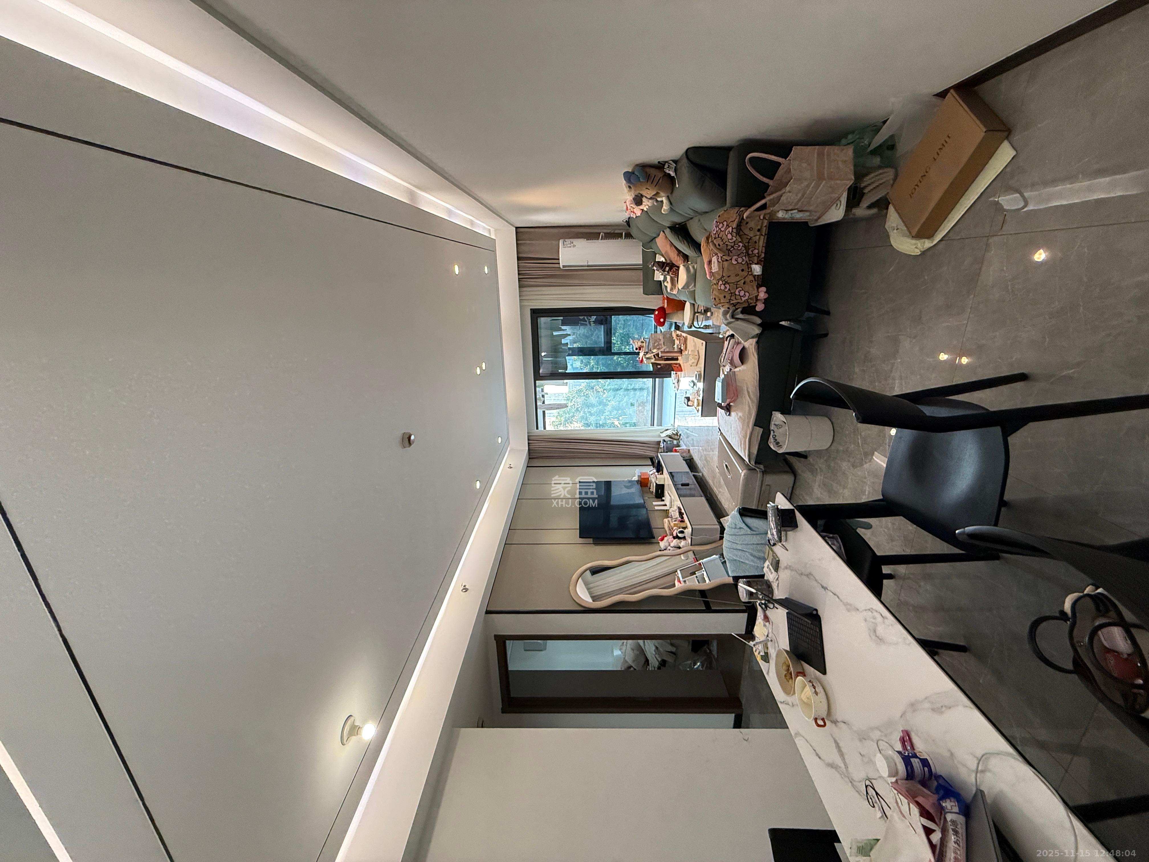 卓越中寰  3室2厅1卫    4000.0元/月室内图