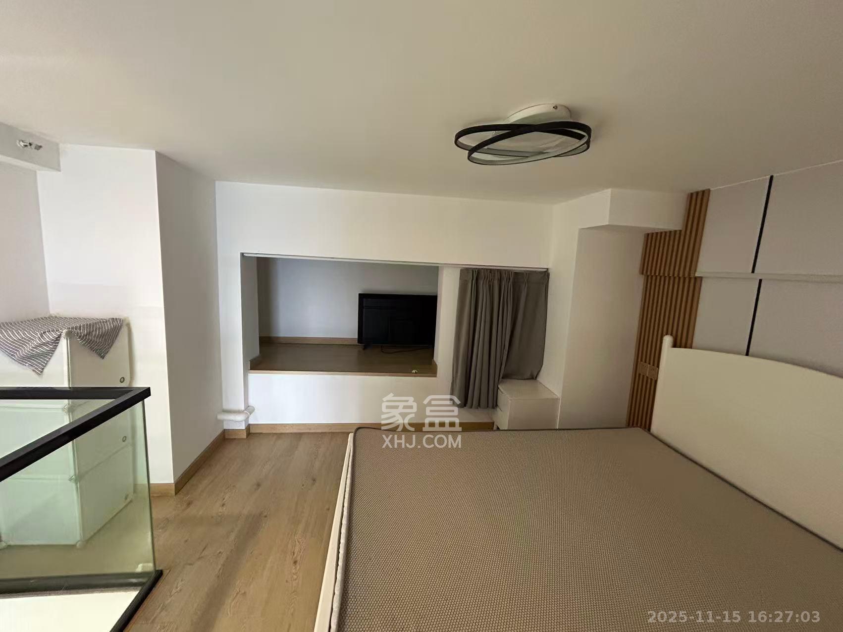 藏珑湖上公馆 1室1厅1卫 2400.0元/月 藏珑湖上公馆 1室1厅1卫 2400.0元/月室内图