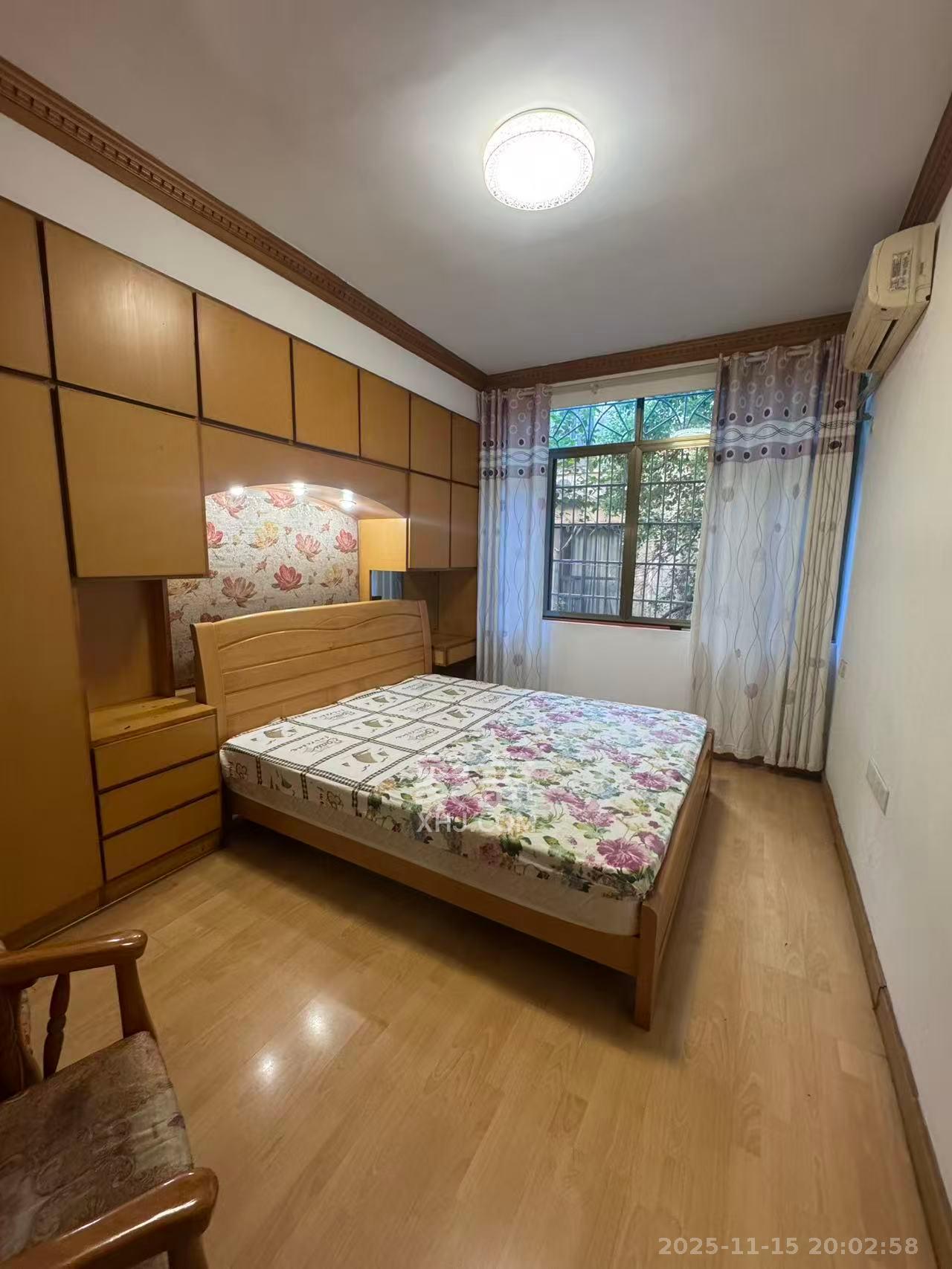 乔庄社区  3室1厅1卫    2200.0元/月