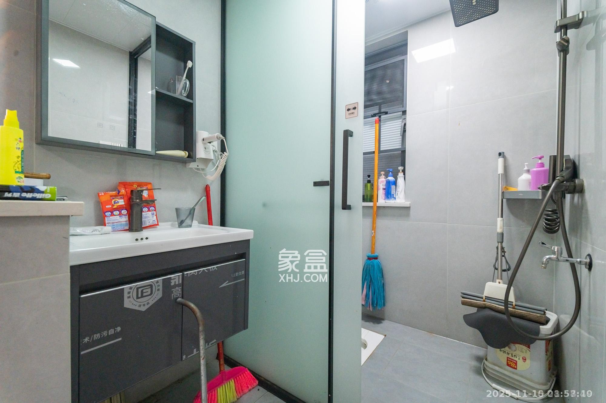 金辉优步星樾 3室2厅1卫 2500.0元/月 金辉优步星樾 3室2厅1卫 2500.0元/月室内图