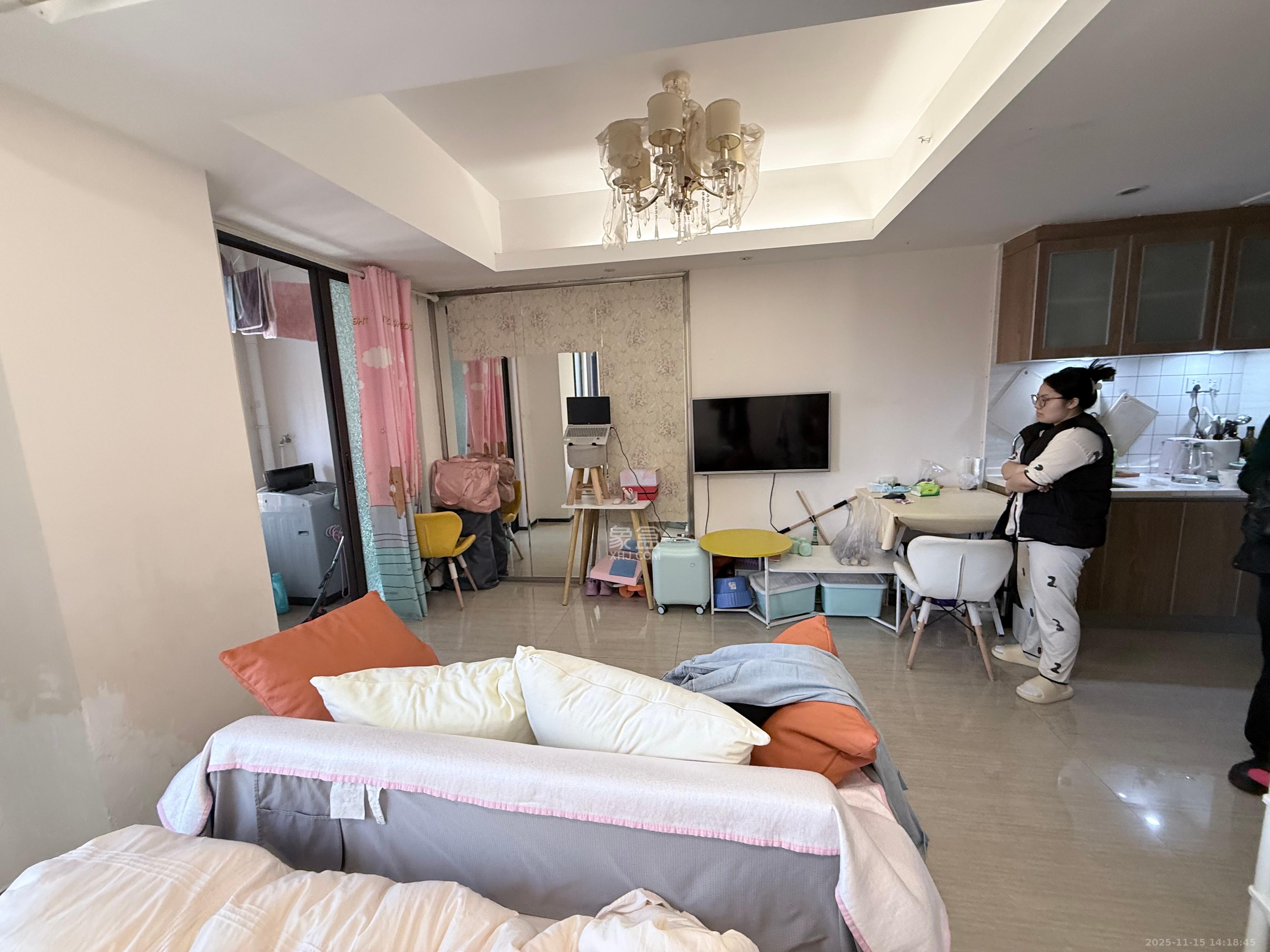 奥林匹克花园贡院三期 1室1厅1卫 1500.0元/月 奥林匹克花园贡院三期 1室1厅1卫 1500.0元/月室内图