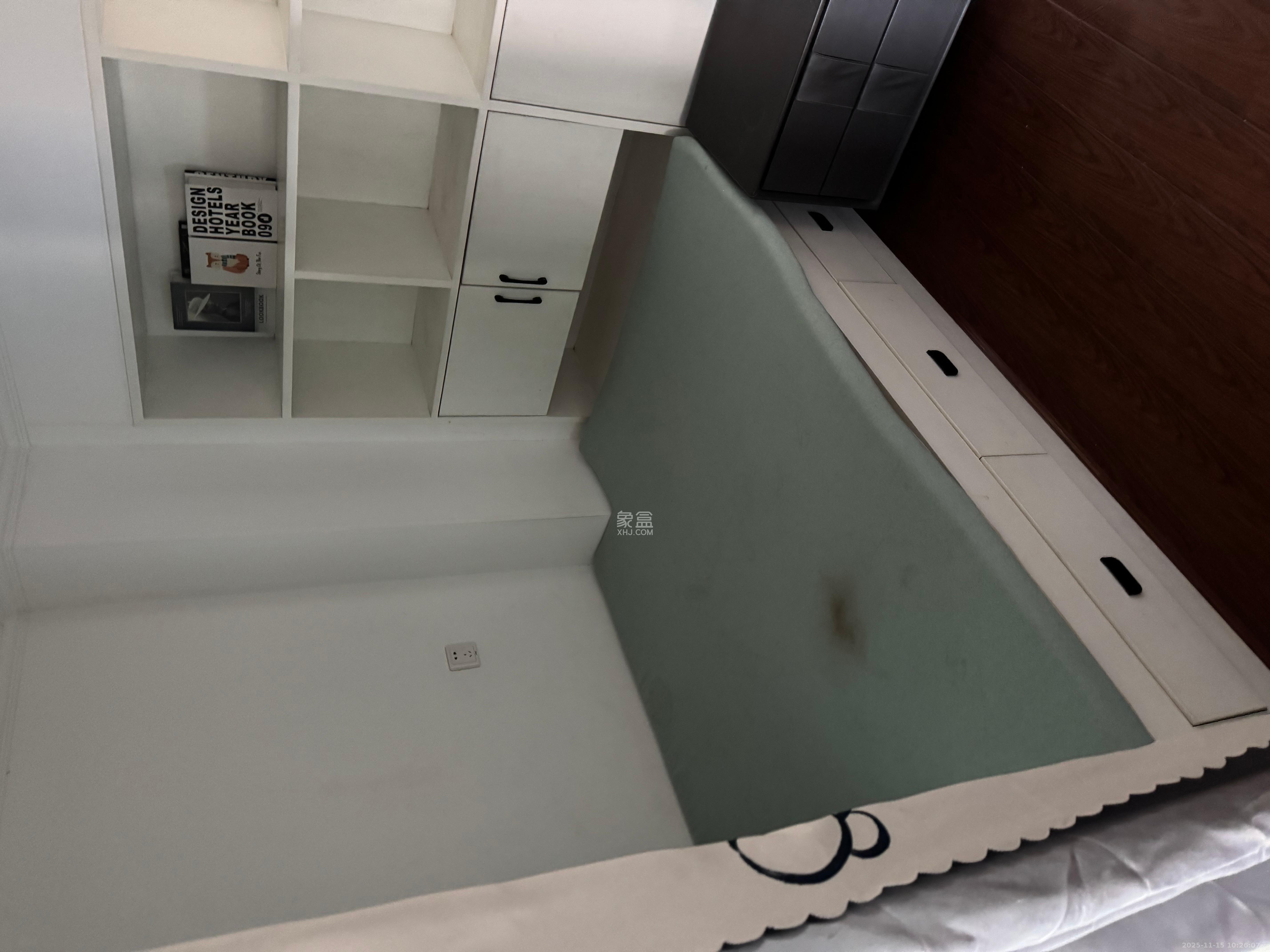 达美溪湖湾  2室1厅1卫    3200.0元/月室内图