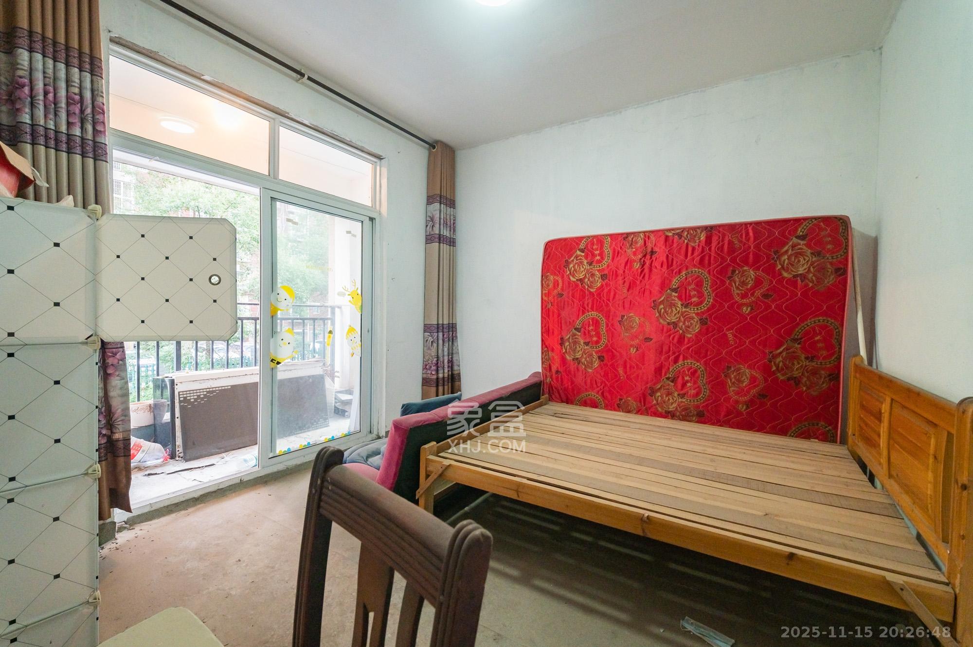 泊林晶城 3室2厅1卫 48.8万 泊林晶城 3室2厅1卫 48.8万其他