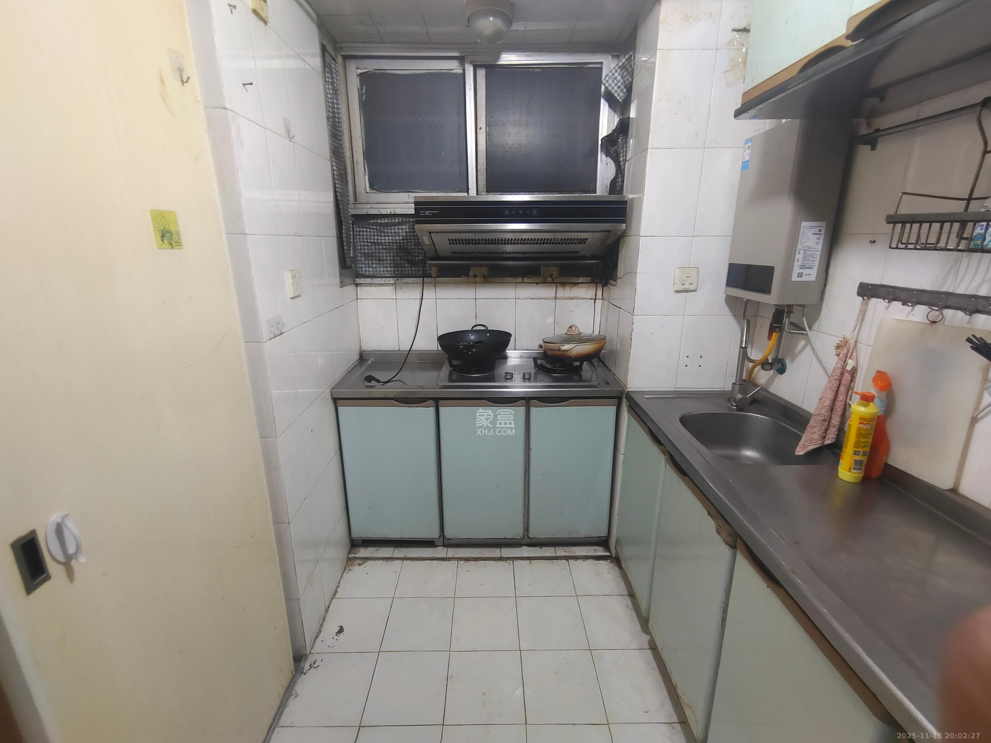 荷花园邮政物流公司单位宿舍  2室1厅1卫    1600.0元/月室内图