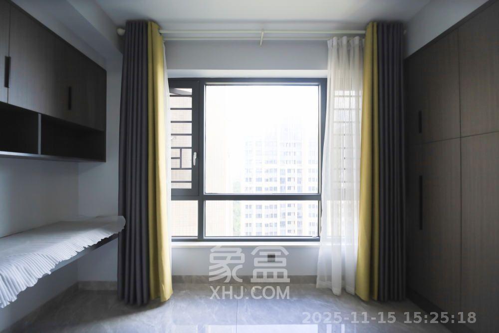 长房半岛蓝湾(观山月) 3室2厅2卫 2600.0元/月 长房半岛蓝湾(观山月) 3室2厅2卫 2600.0元/月室内图