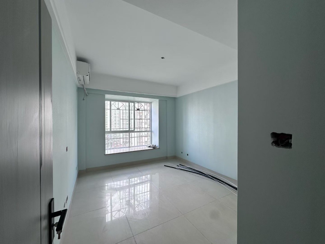 宝泰温泉花园 3室2厅2卫 146.0万 宝泰温泉花园 3室2厅2卫 146.0万客厅