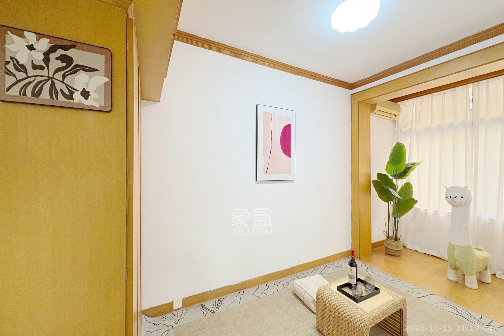 戥子桥散盘  3室2厅1卫    65.0万卧室