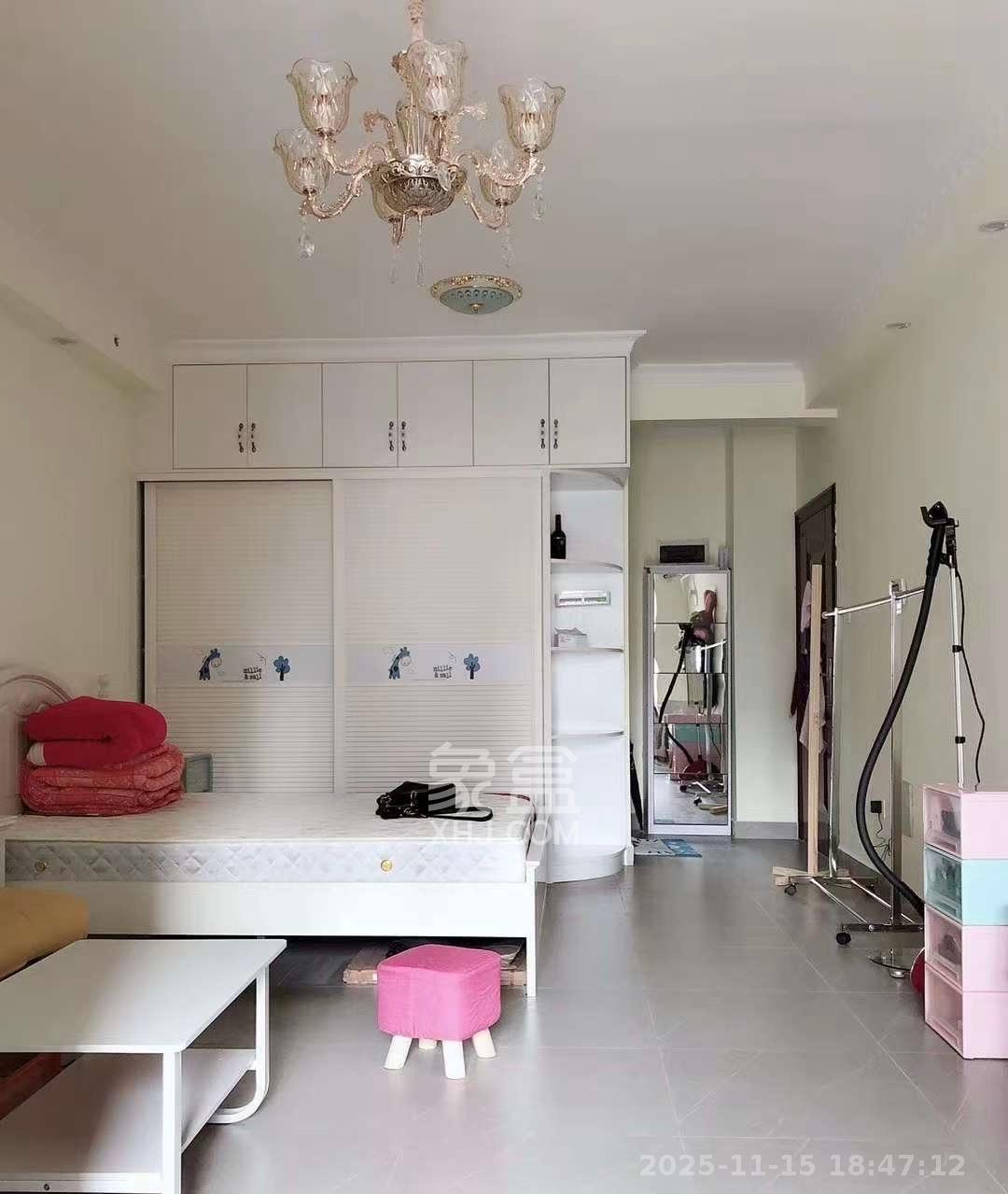 西子湖畔沃府  1室1厅1卫    1900.0元/月室内图