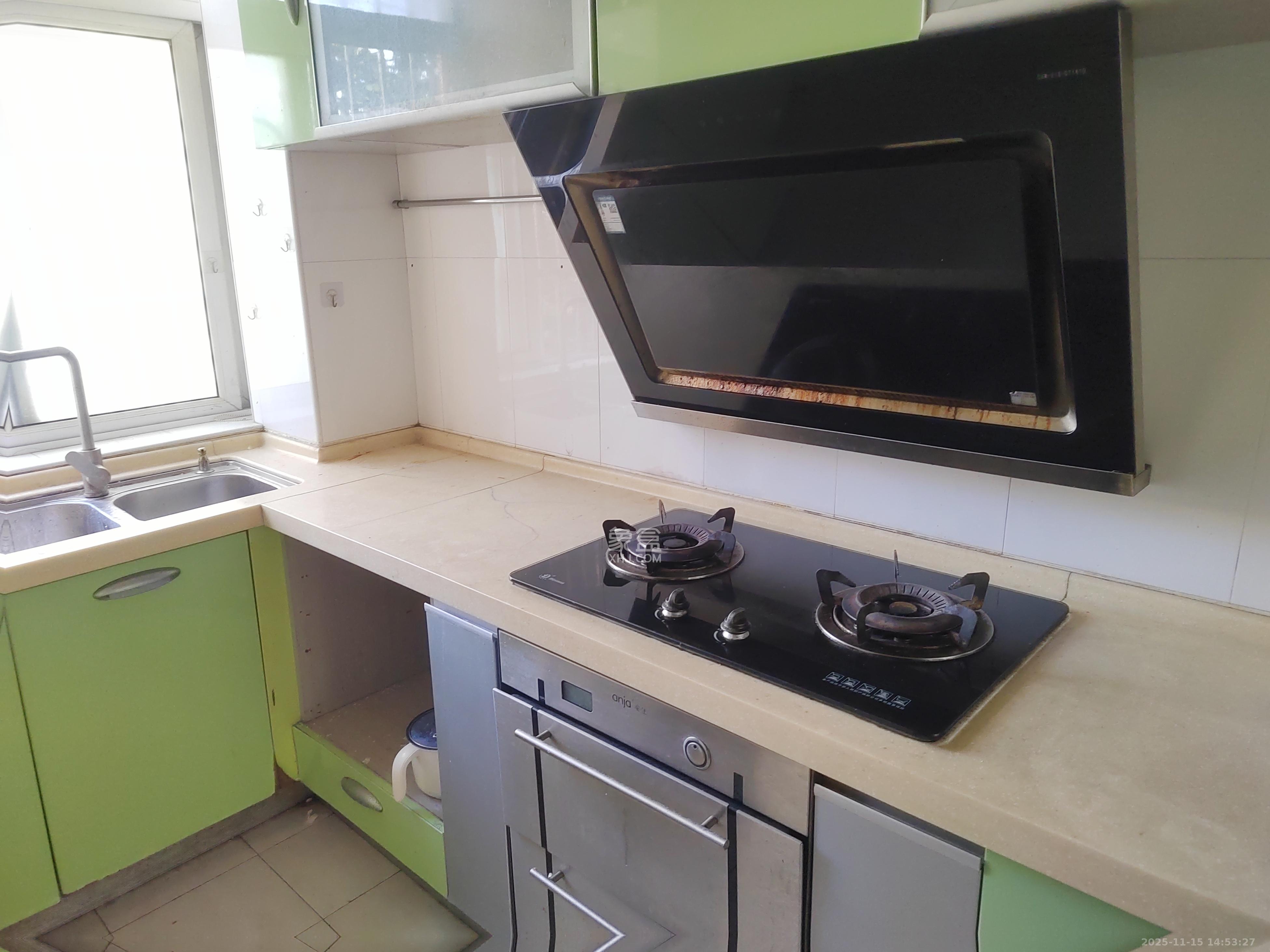 鄱阳小区  2室2厅1卫    1400.0元/月室内图