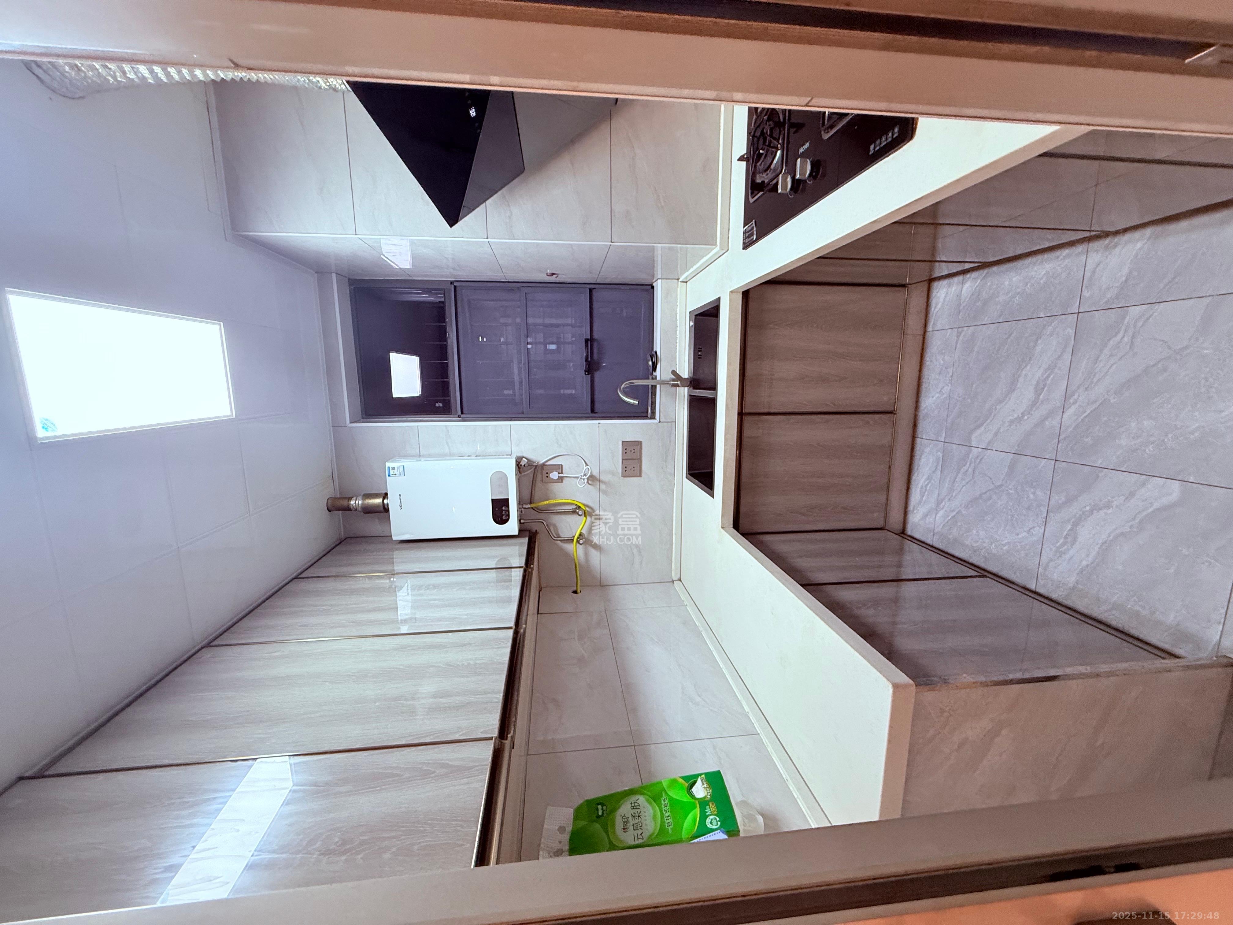 嘉雨兴园  2室1厅1卫    2700.0元/月室内图