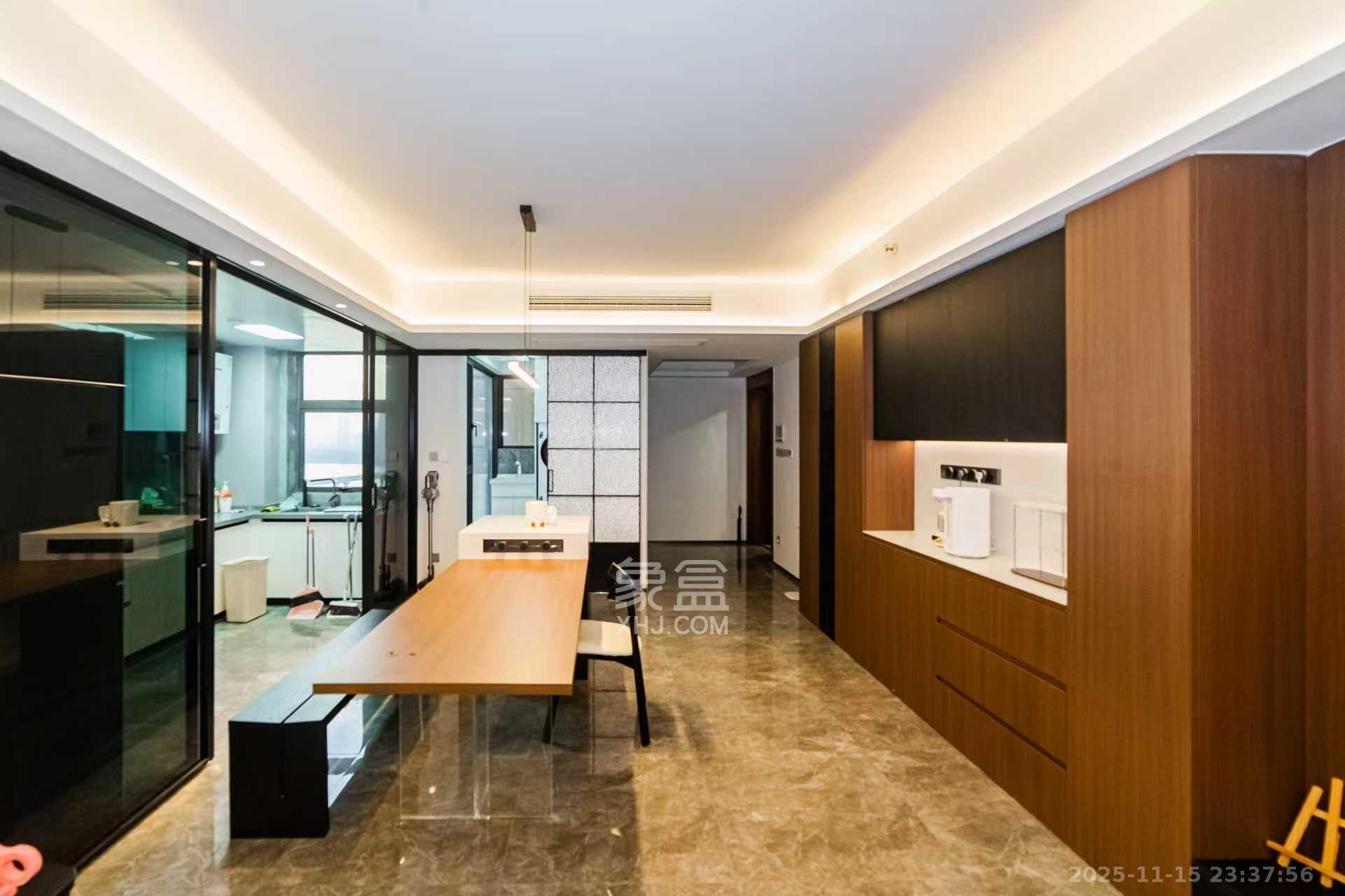 北辰瀚江府  4室2厅2卫    11000.0元/月室内图