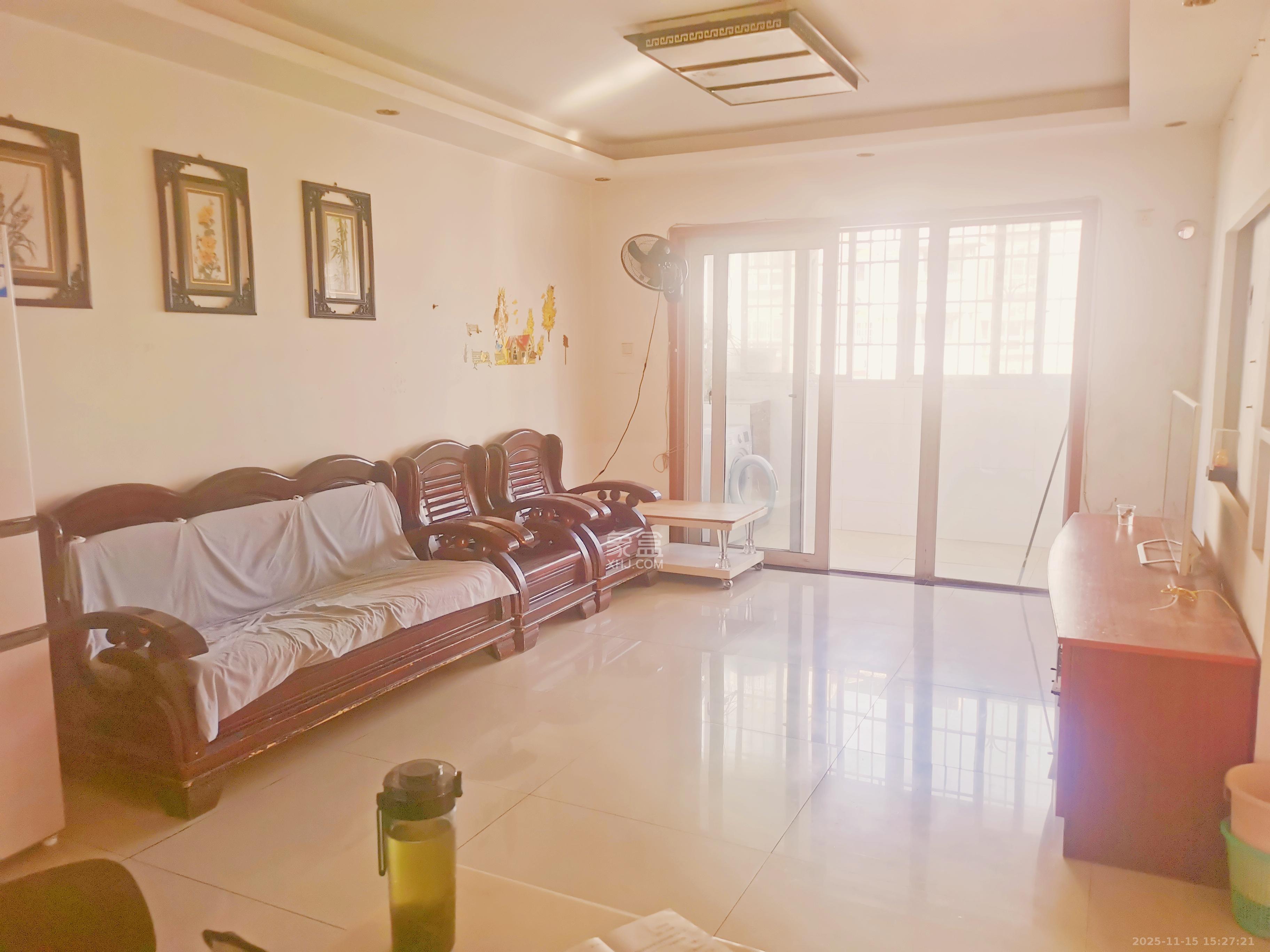 德润园  2室2厅1卫    1750.0元/月室内图