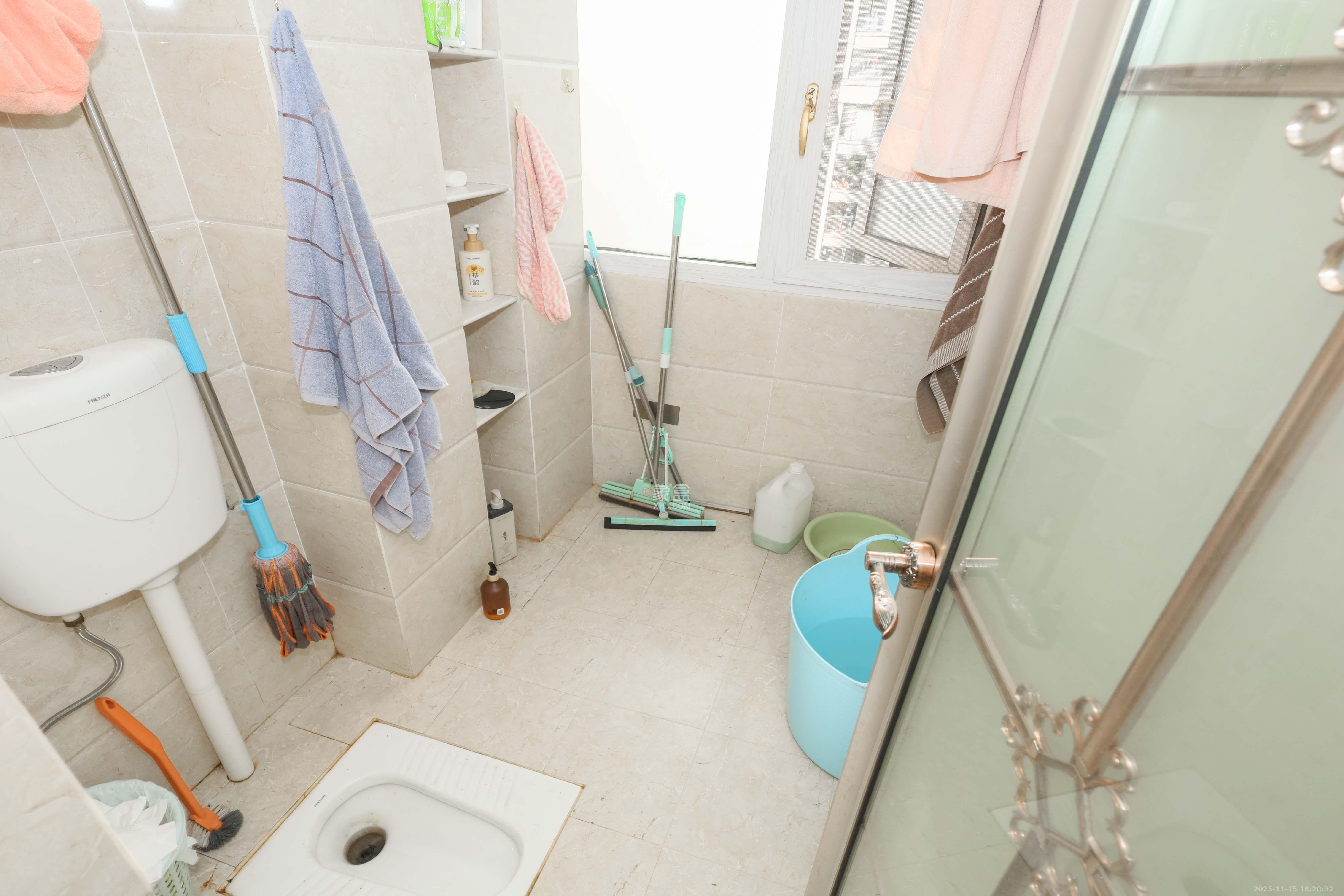 卓越浅水湾 4室2厅1卫 220.0万 卓越浅水湾 4室2厅1卫 220.0万卫生间