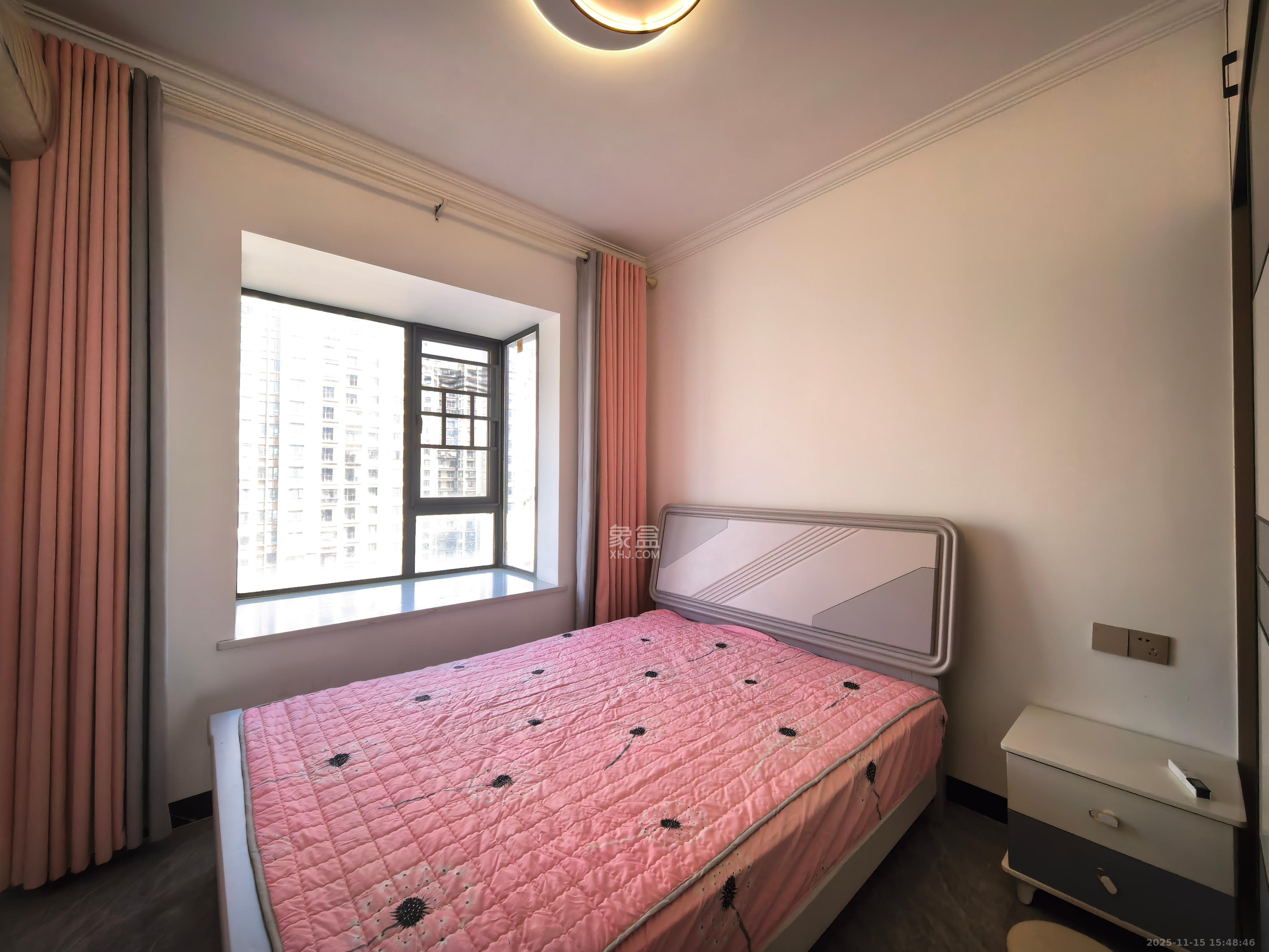 真人桥家园一期  4室2厅2卫    2600.0元/月室内图